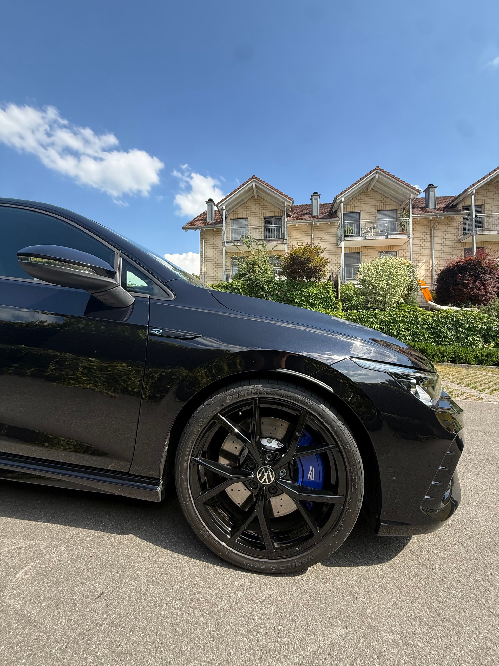 VW Golf R-image-10