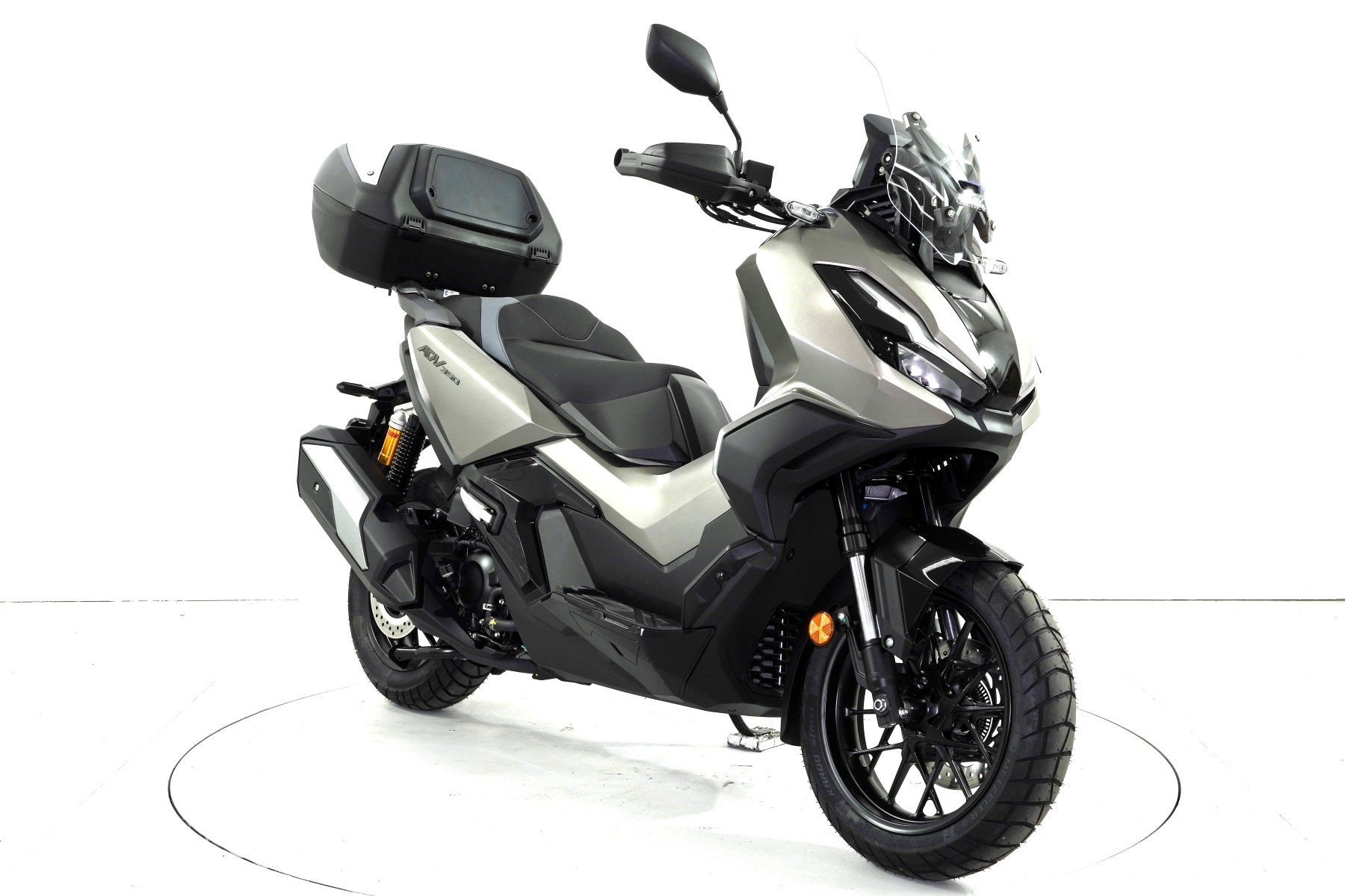 HONDA ADV 350-showroom-element-1