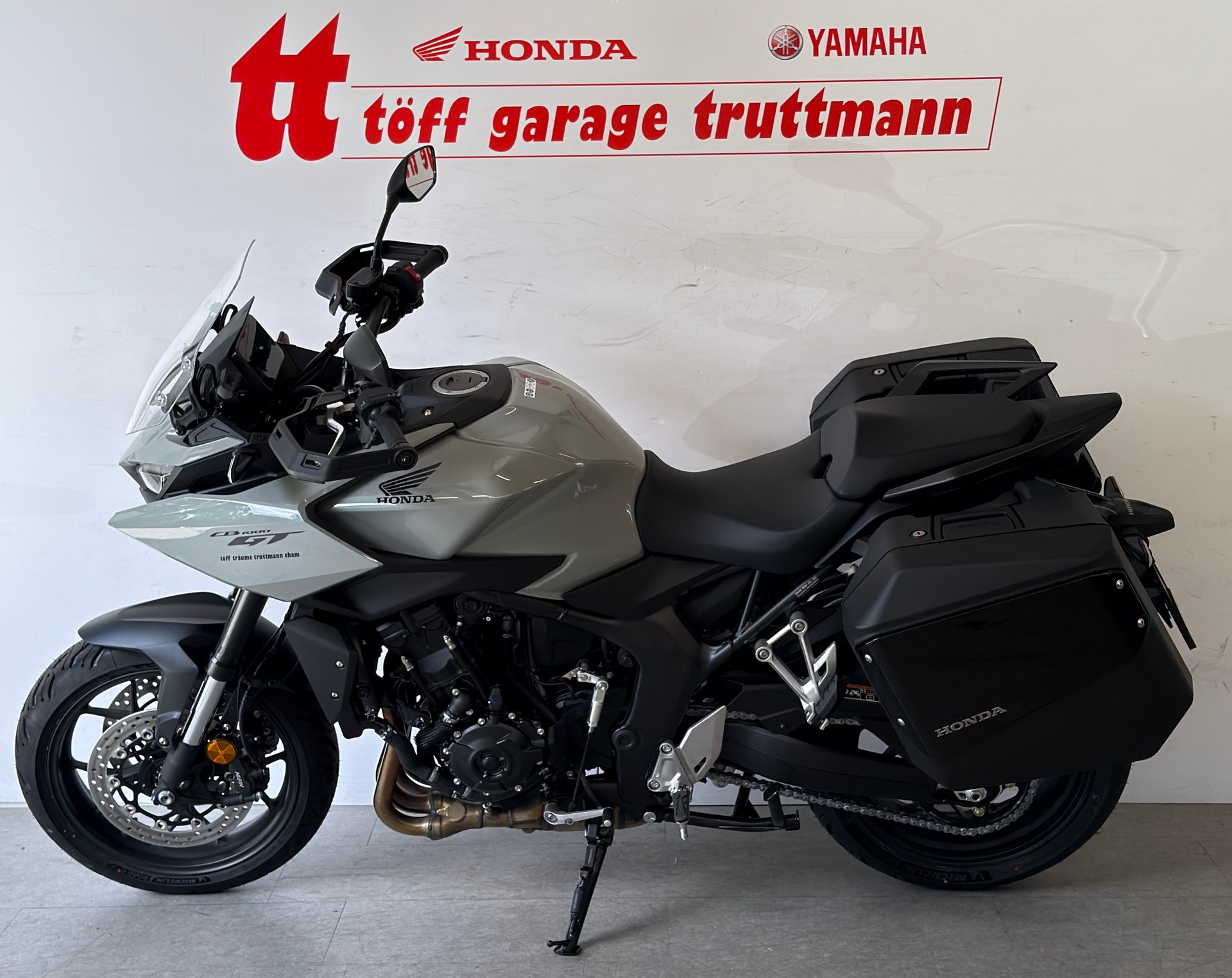 HONDA CB1000GT-showroom-element-1