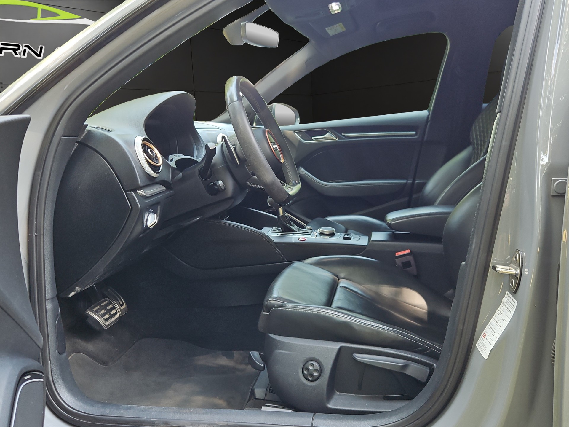 AUDI RS3 Sportback 2.5 TSI quattro S-tronic-image-22