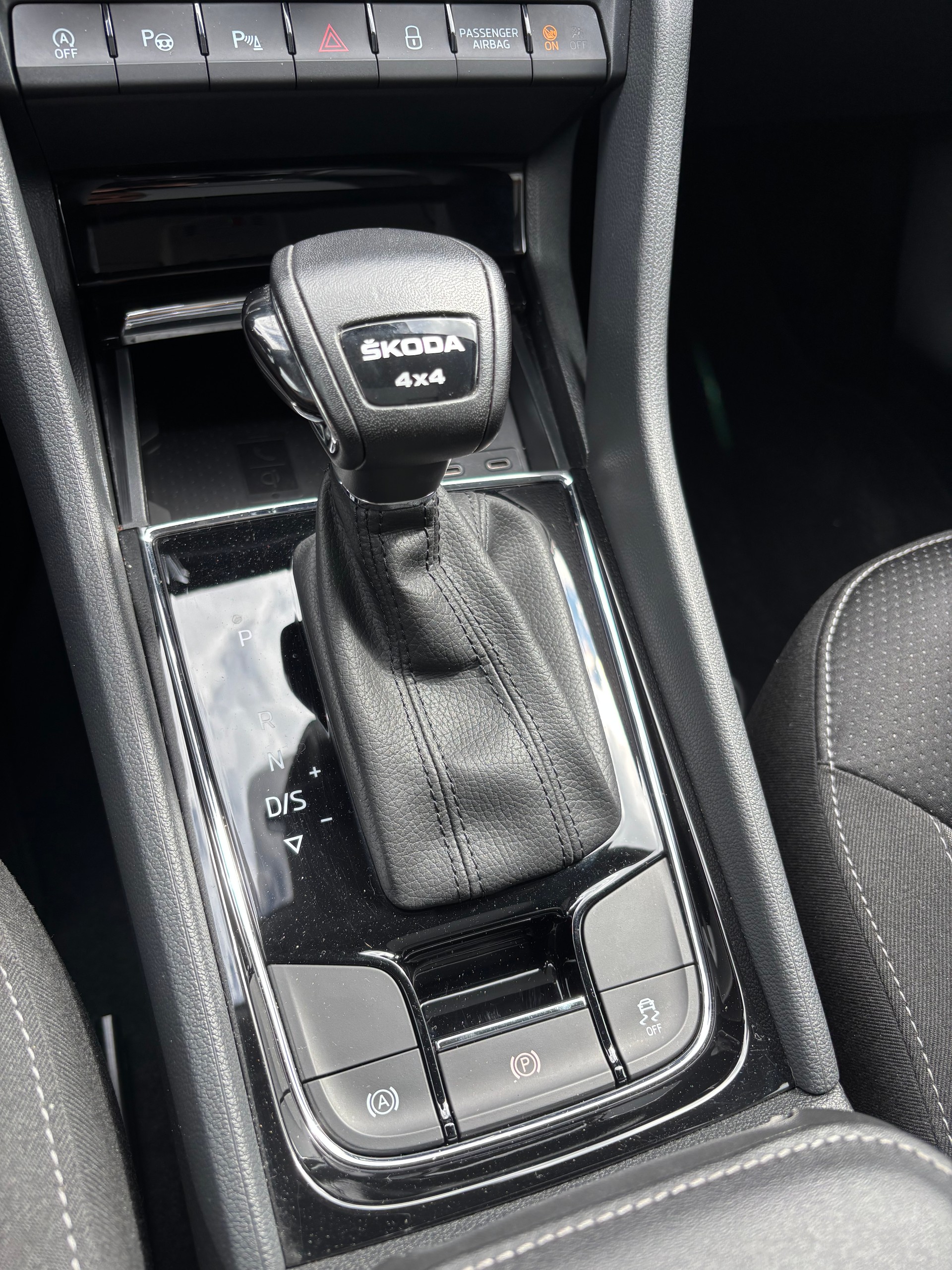 SKODA Kodiaq 2.0 TSI 4x4 Clever-image-6