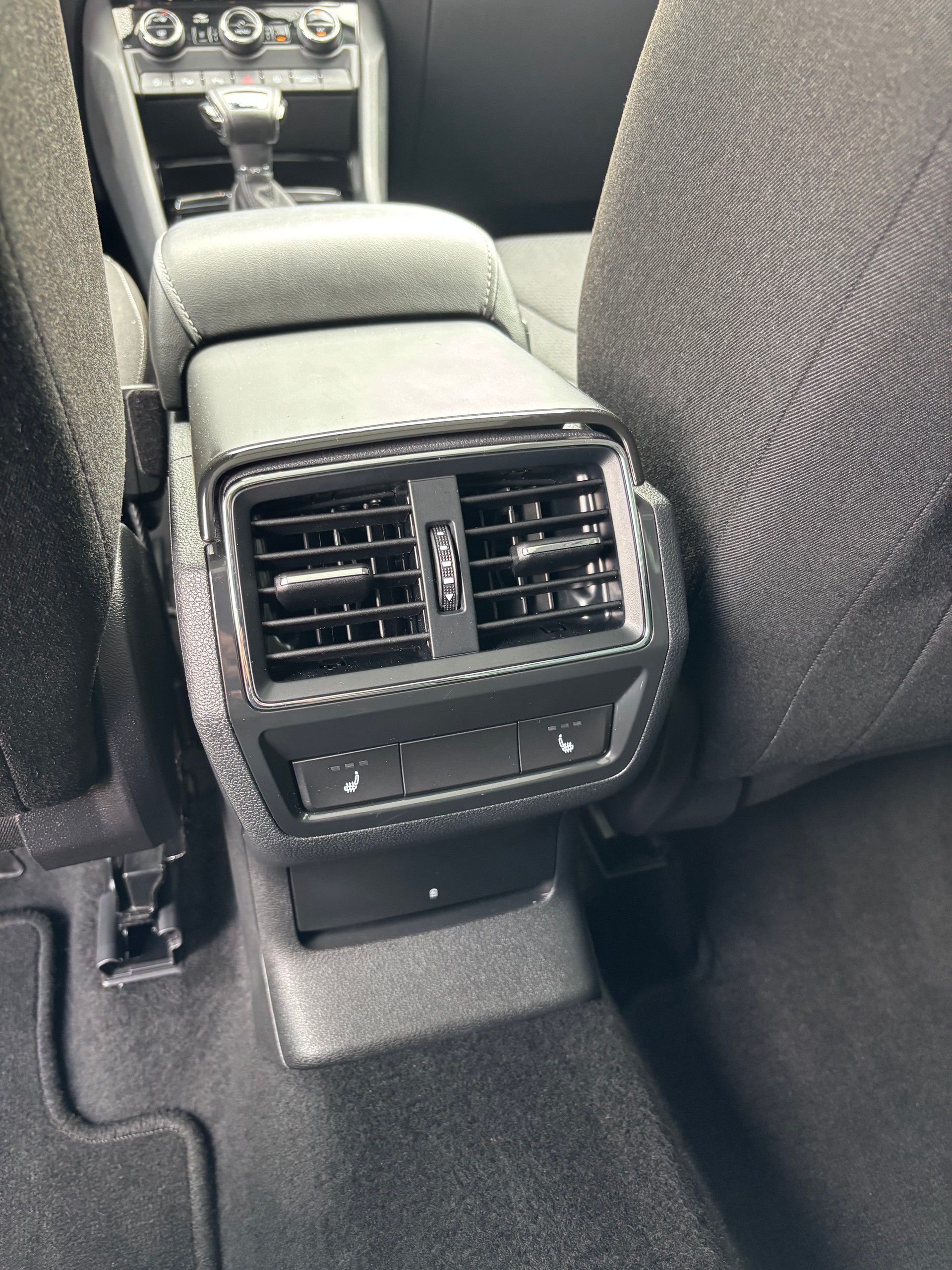 SKODA Kodiaq 2.0 TSI 4x4 Clever-image-10