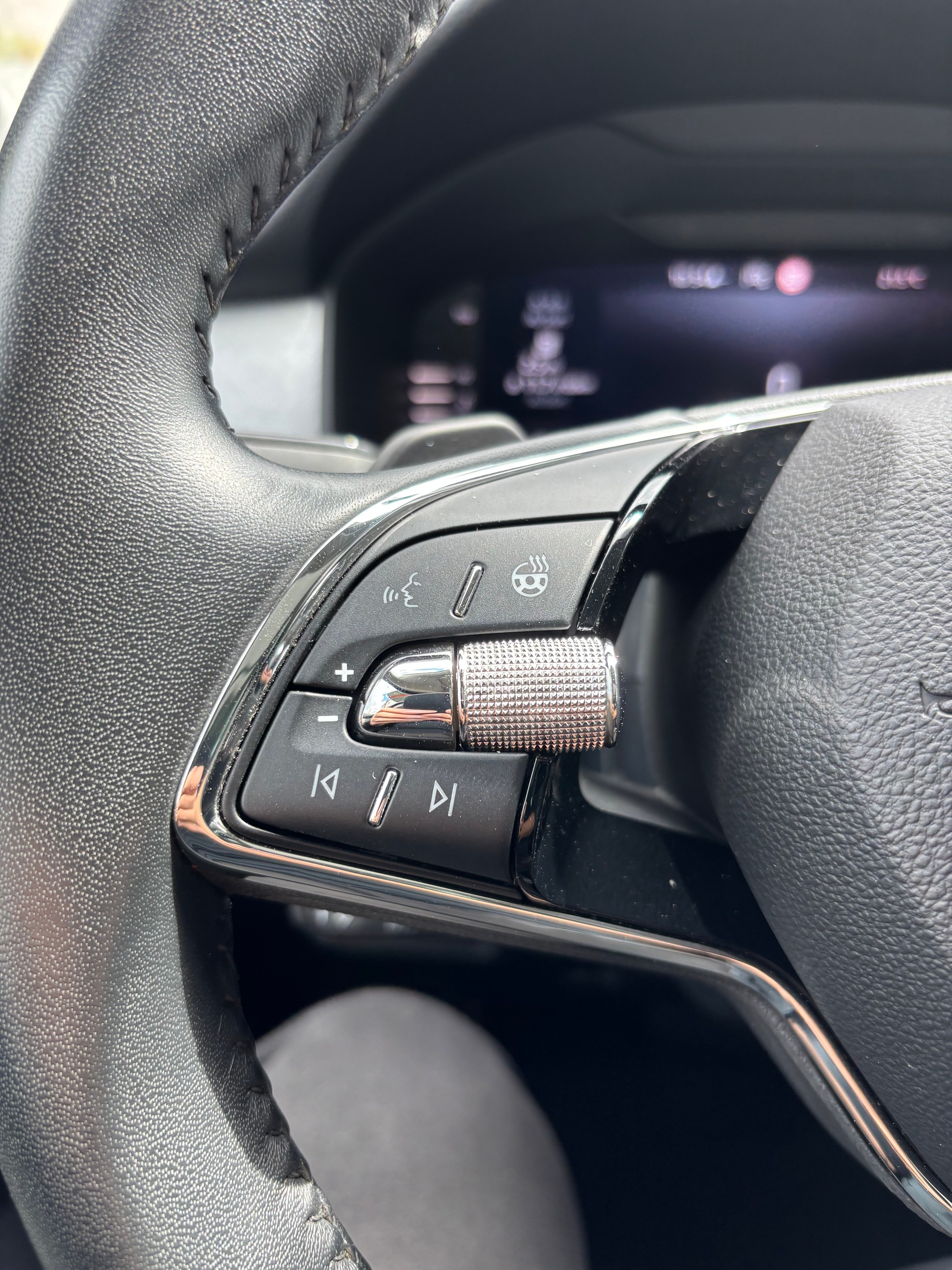 SKODA Kodiaq 2.0 TSI 4x4 Clever-image-4