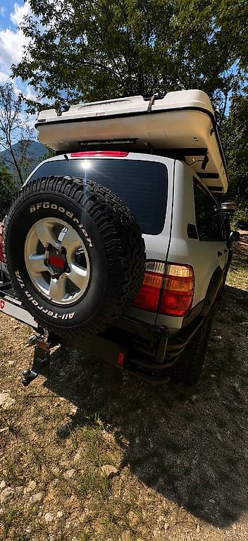 TOYOTA LAND CRUISER-image-1