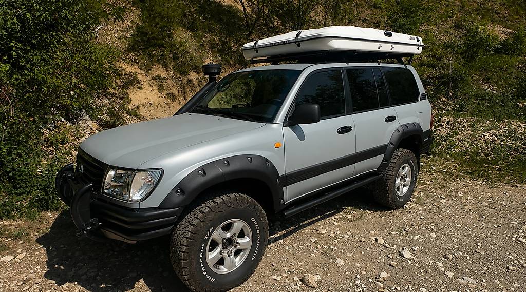 TOYOTA LAND CRUISER-image-0