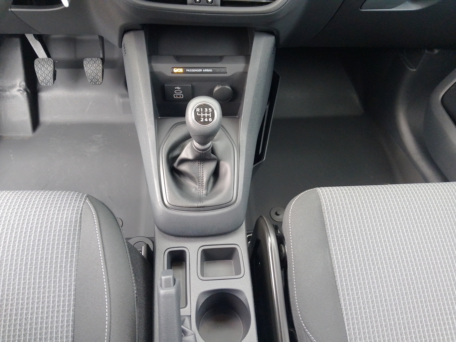 FORD Transit Courier Van 1.0 EcoBoost Trend-image-10