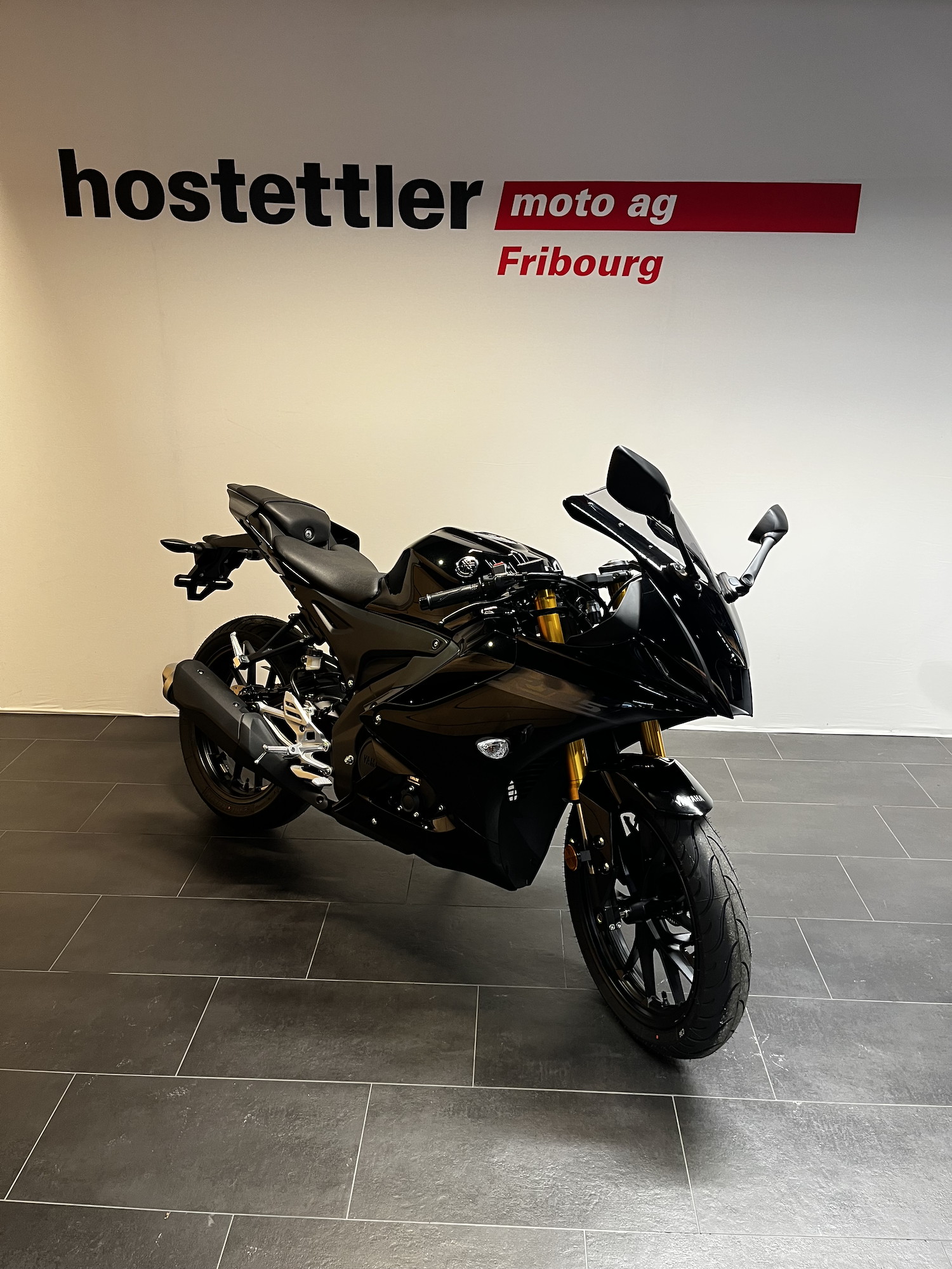 YAMAHA R125