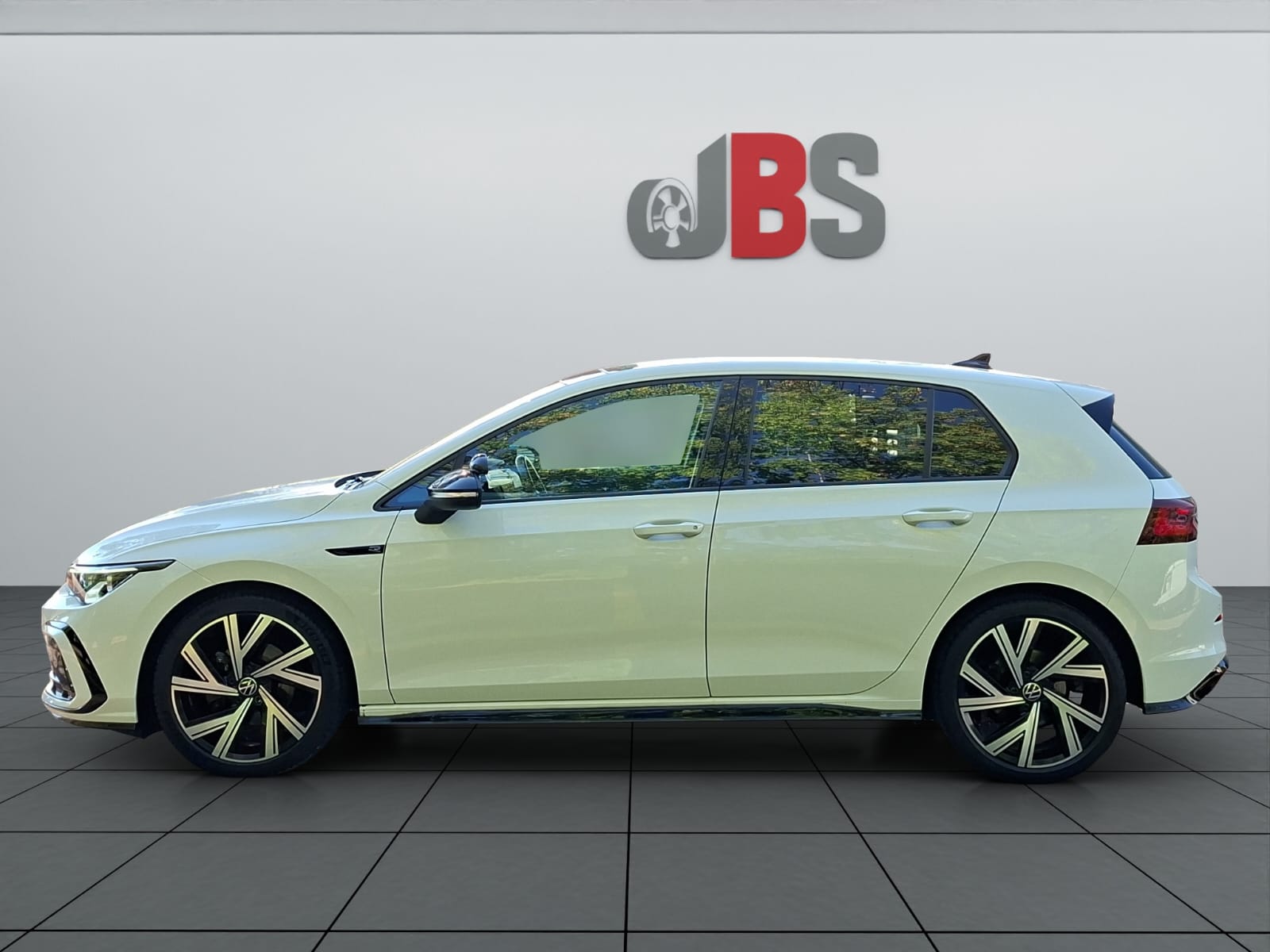 VW Golf 1.5 eTSI mHEV ACT R-Line DSG-image-3