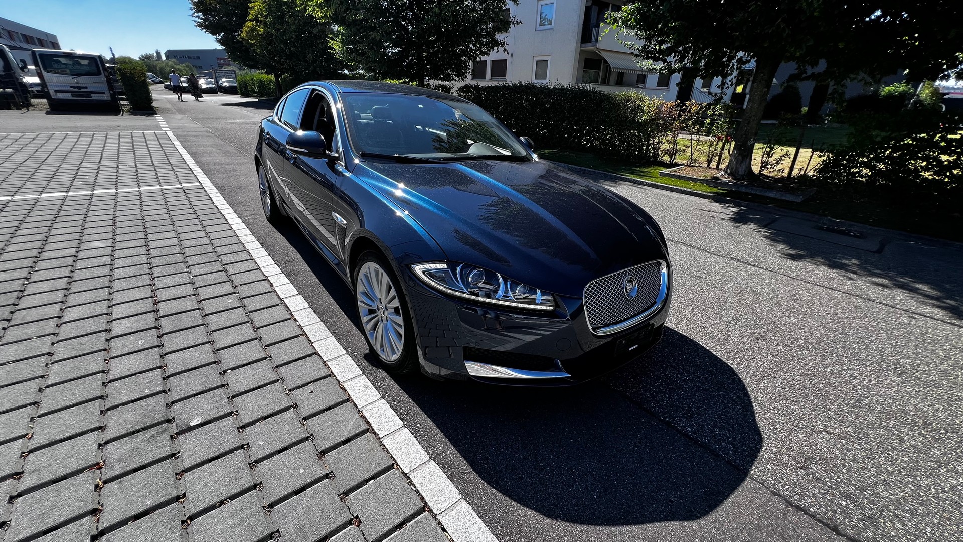 JAGUAR XF 3.0 V6 S/C 4x4-image-3