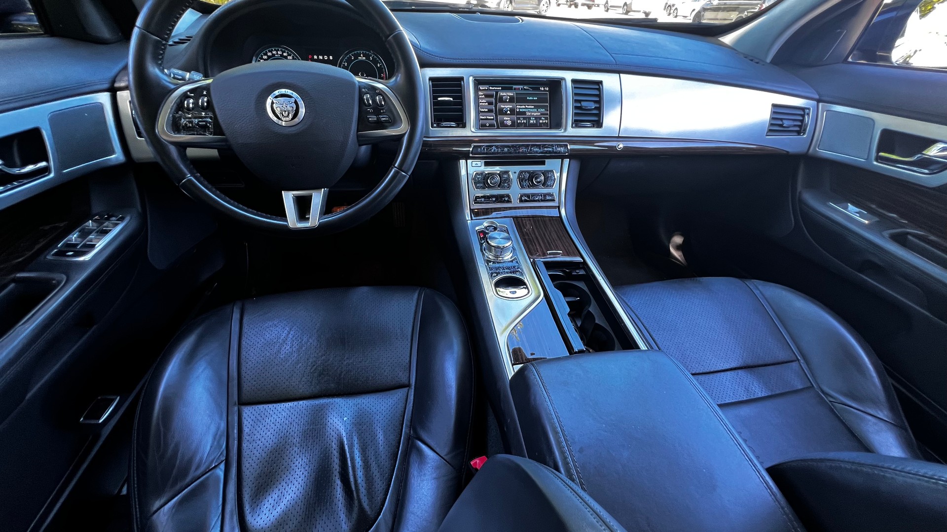 JAGUAR XF 3.0 V6 S/C 4x4-image-8