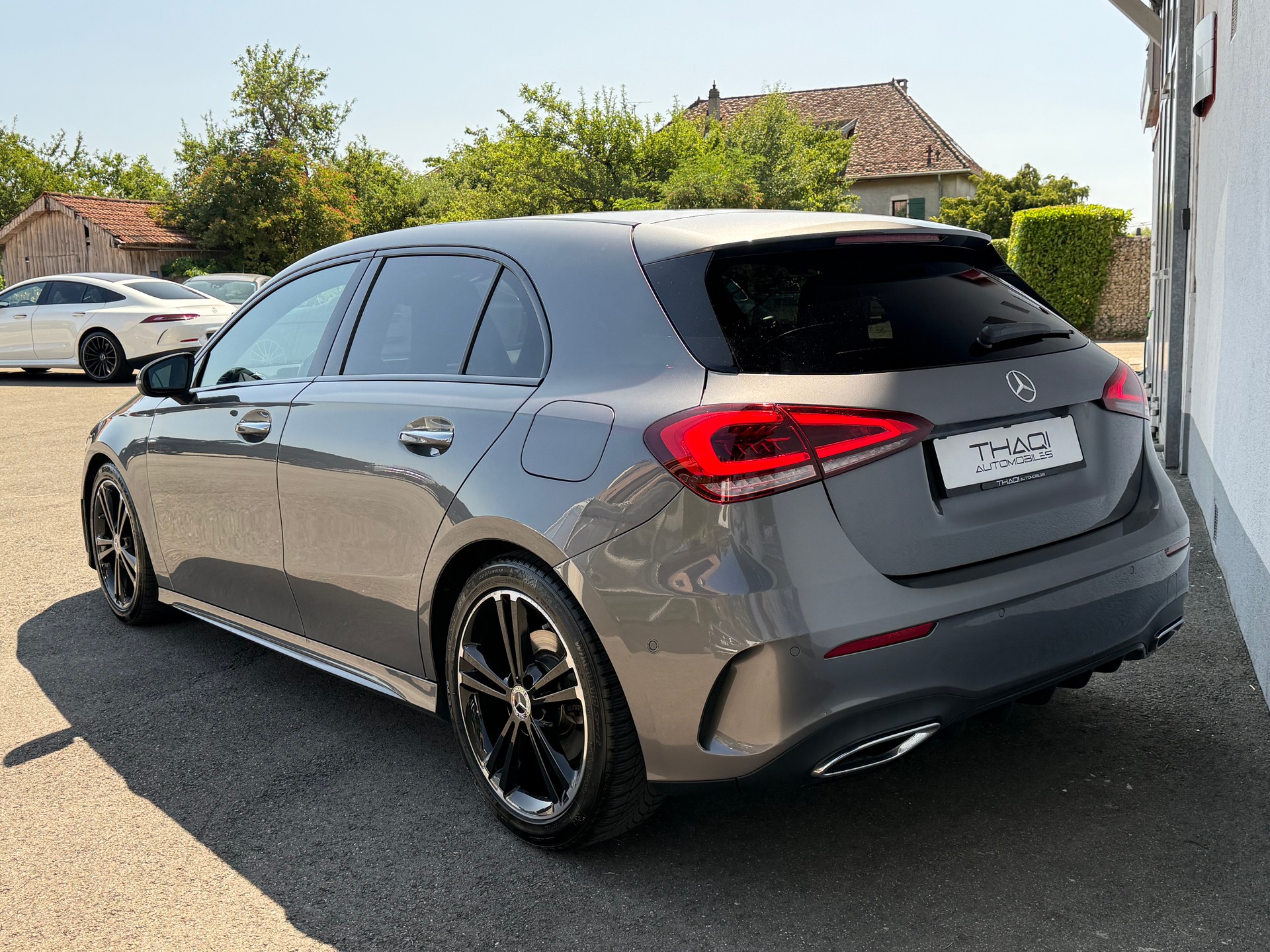 MERCEDES-BENZ A 200 AMG Line 7G-DCT-image-6