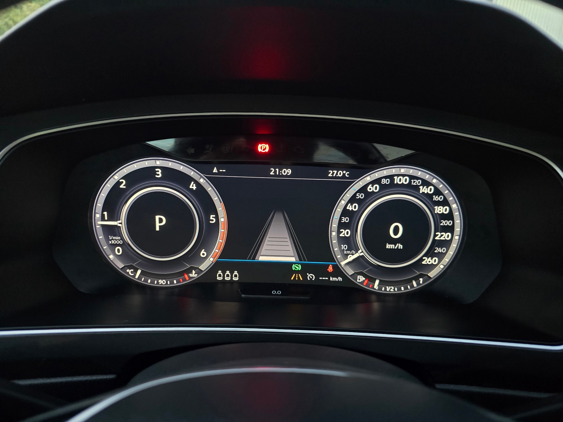 VW Tiguan 2.0 TDI SCR Highline 4Motion DSG-image-23