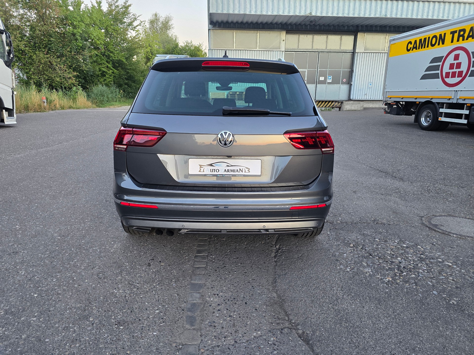 VW Tiguan 2.0 TDI SCR Highline 4Motion DSG-image-3