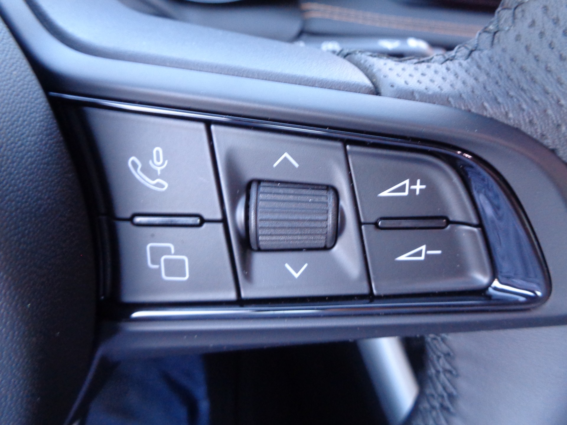 ALFA ROMEO Tonale 1.5 48V Hybrid Sprint Edition-image-19