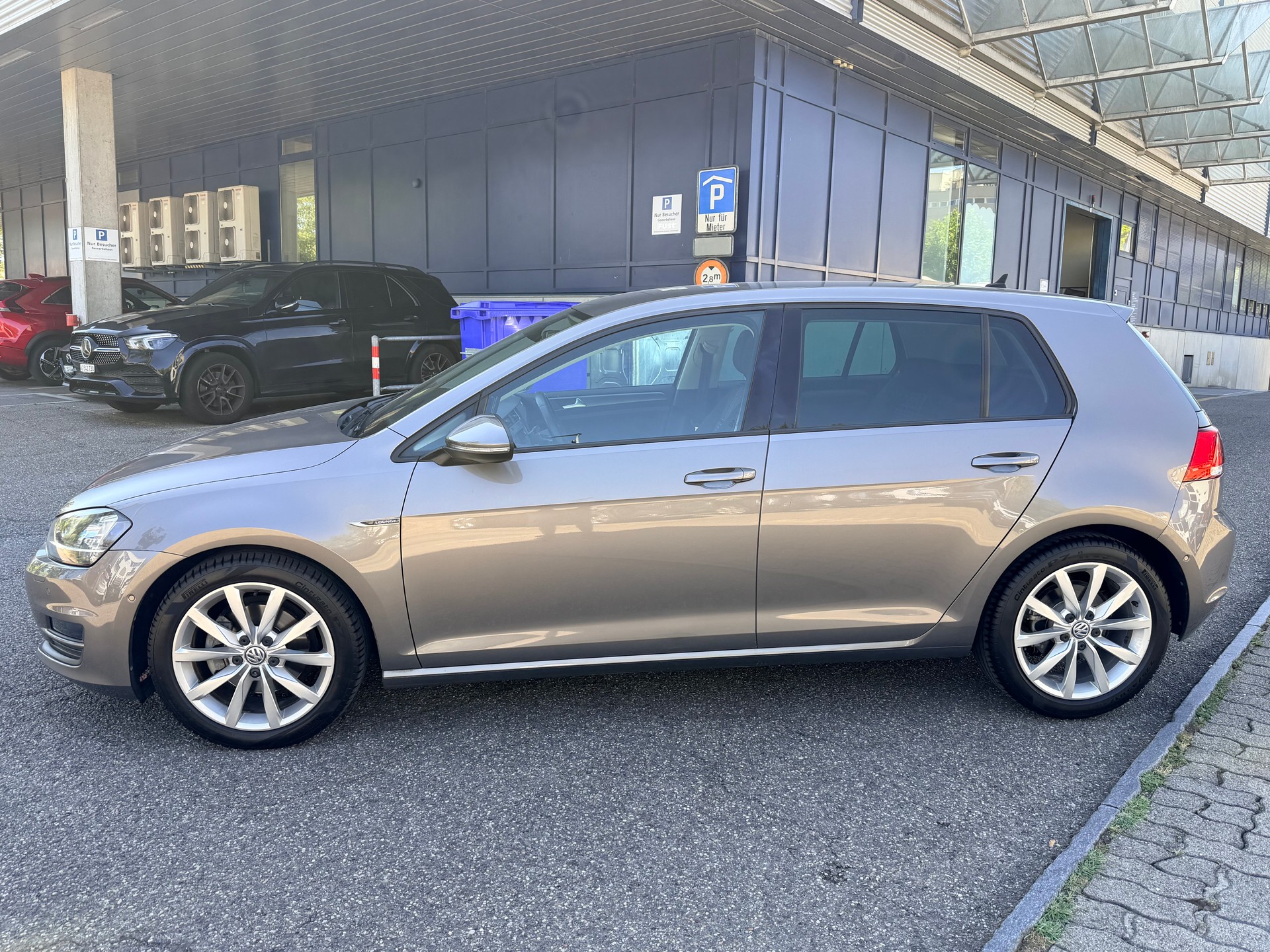 VW Golf 1.4 TSI Lounge DSG-image-5