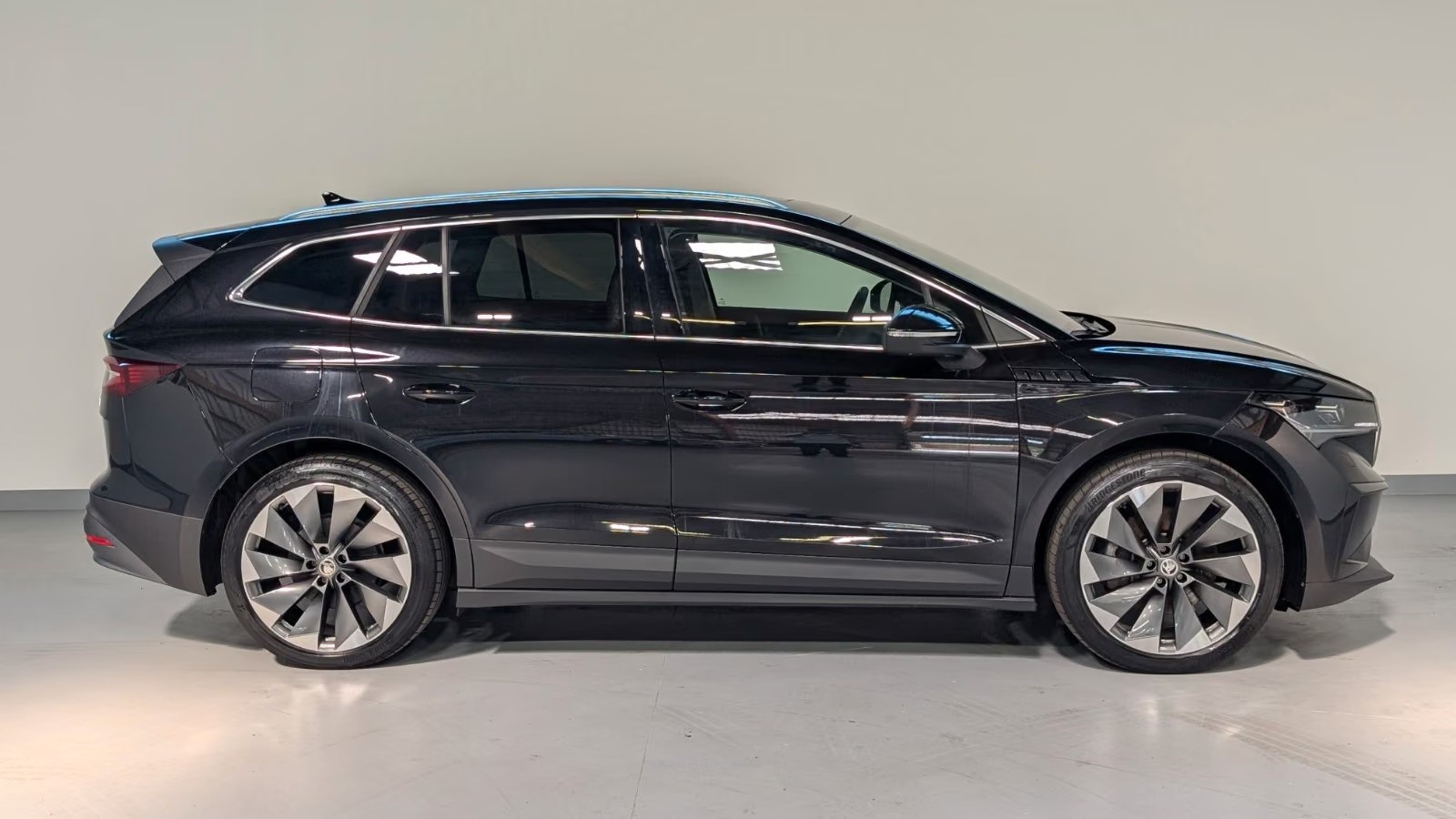 SKODA Enyaq iV 80x-image-5