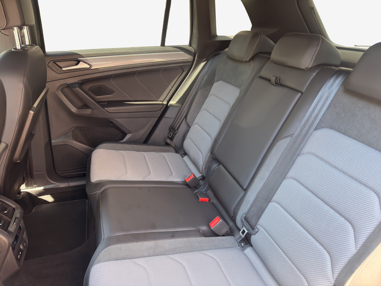 VW Tiguan 2.0TSI Highline 4Motion DSG-image-11