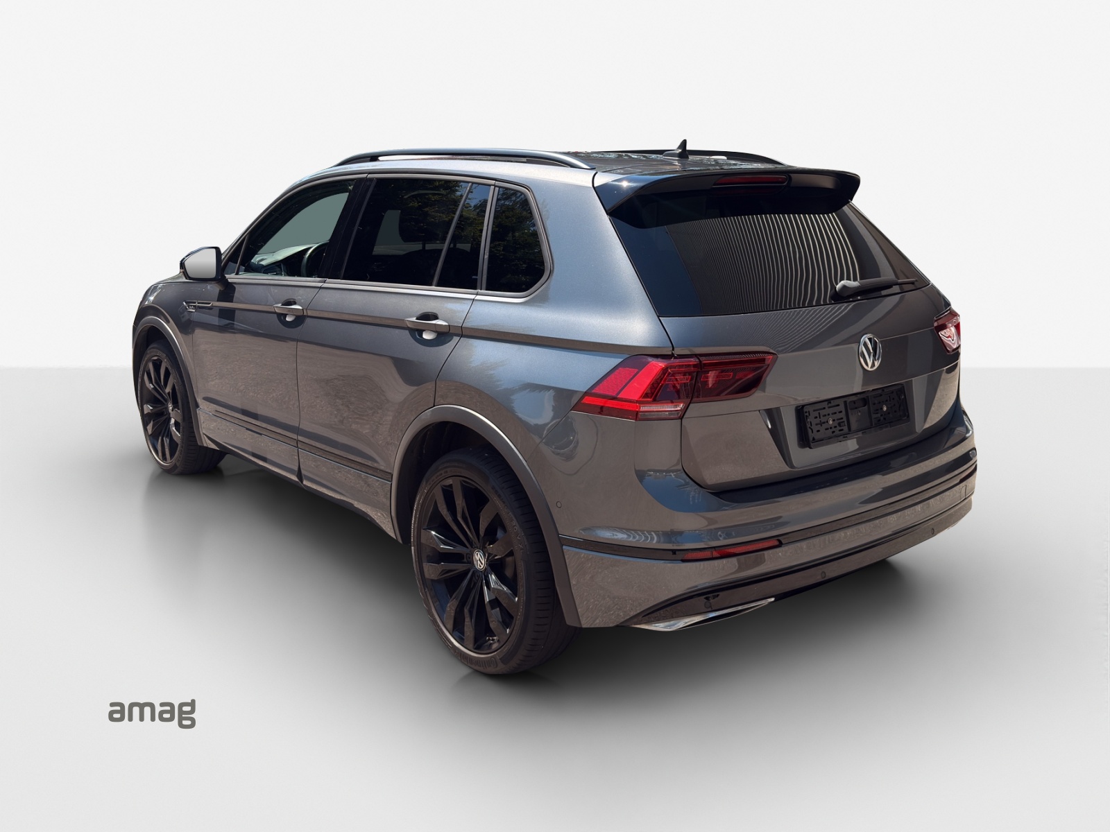 VW Tiguan 2.0TSI Highline 4Motion DSG-image-2