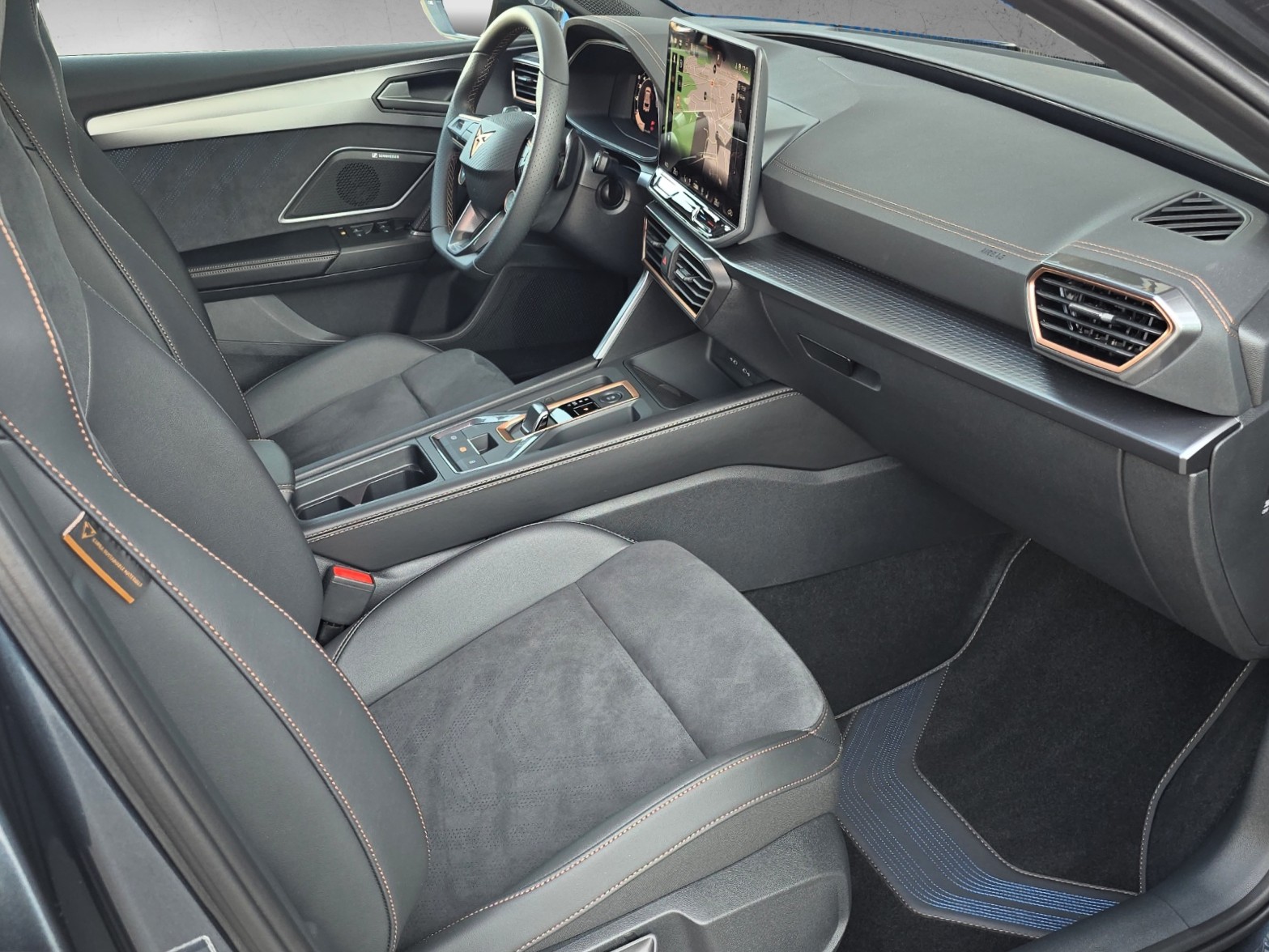 CUPRA LEON 2.0 TSI VZ DSG-image-10