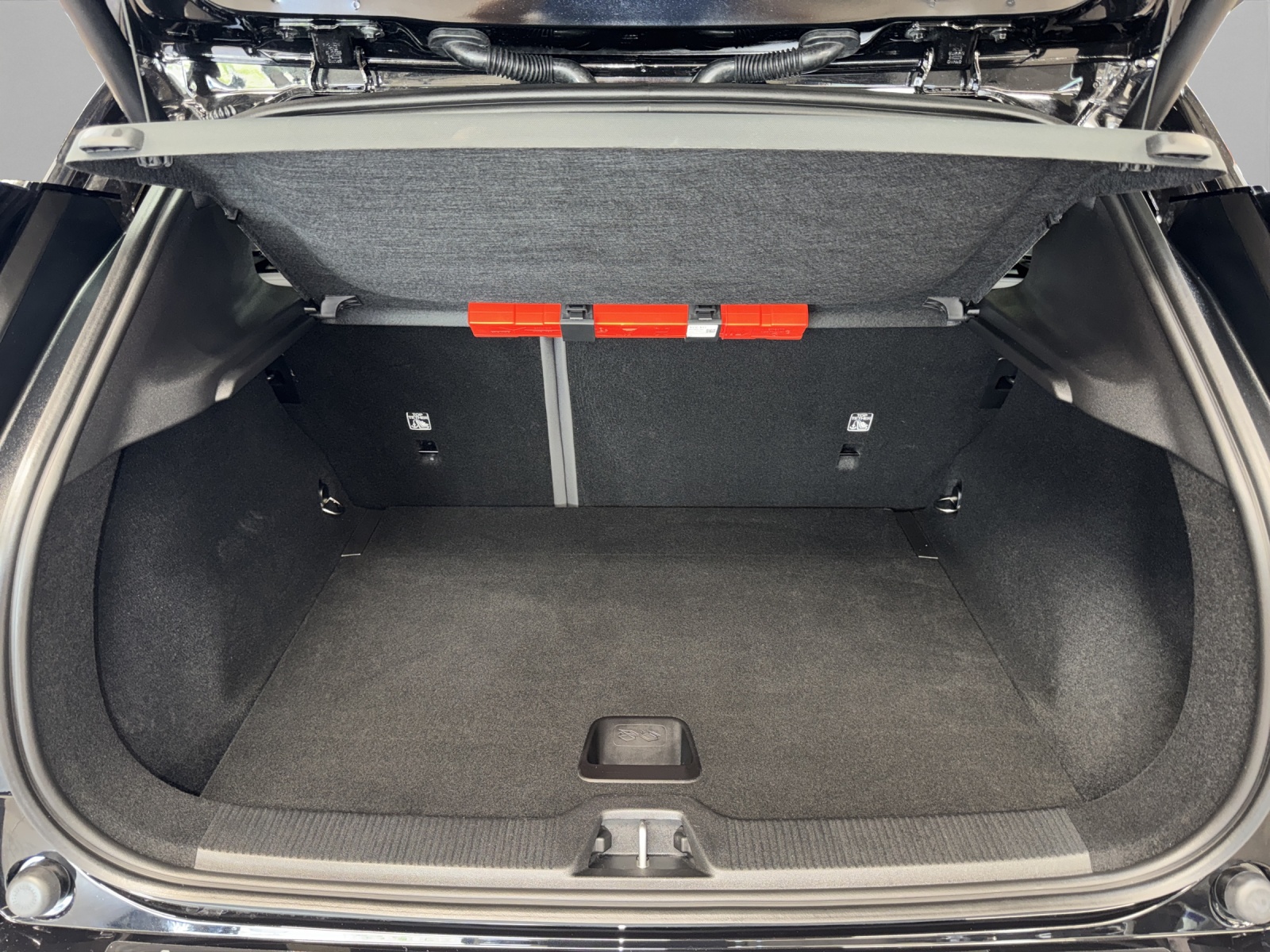 VOLVO EX30 CC E60 Twin Performance AWD-image-12
