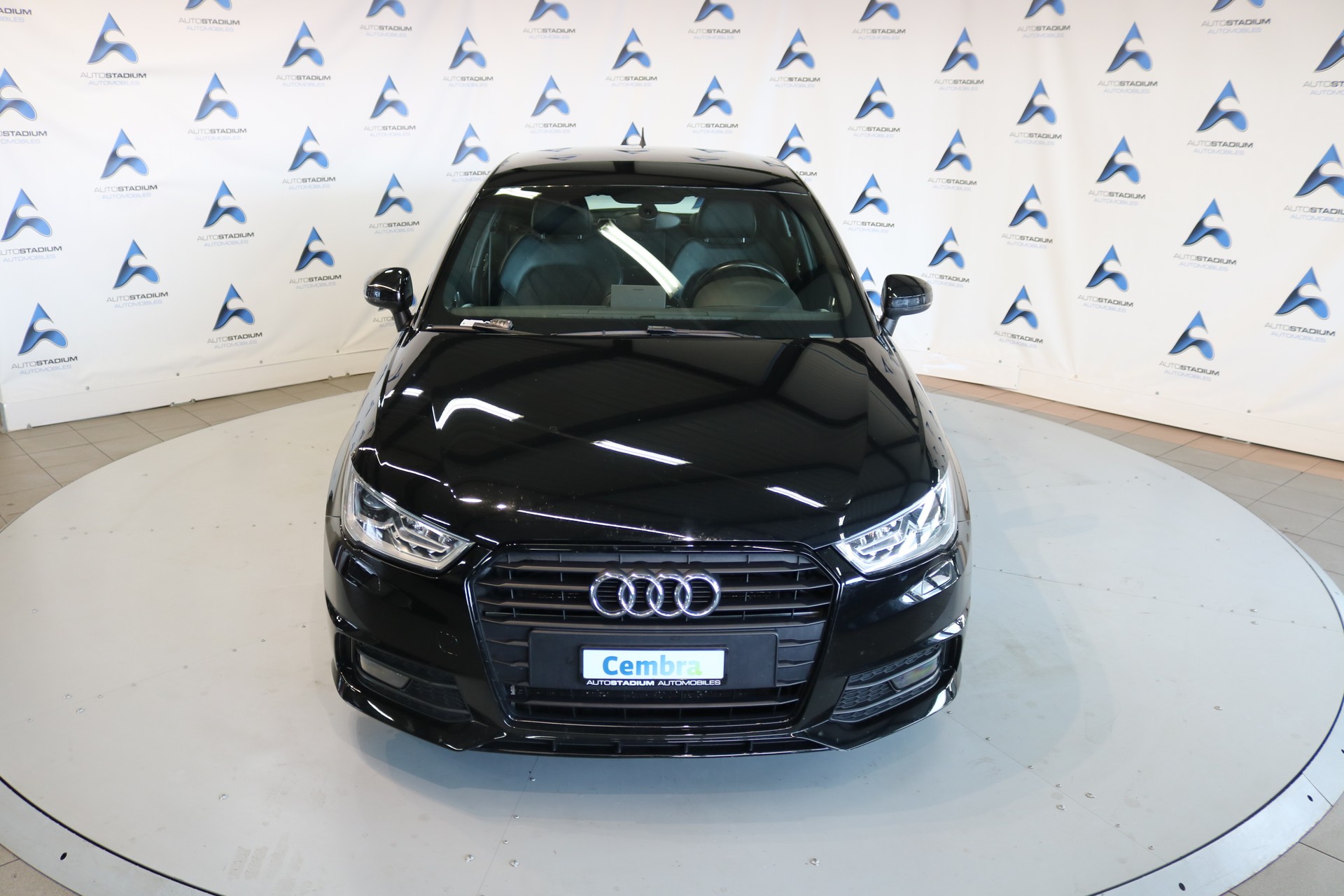AUDI A1 Sportback TFSI S-line-image-9