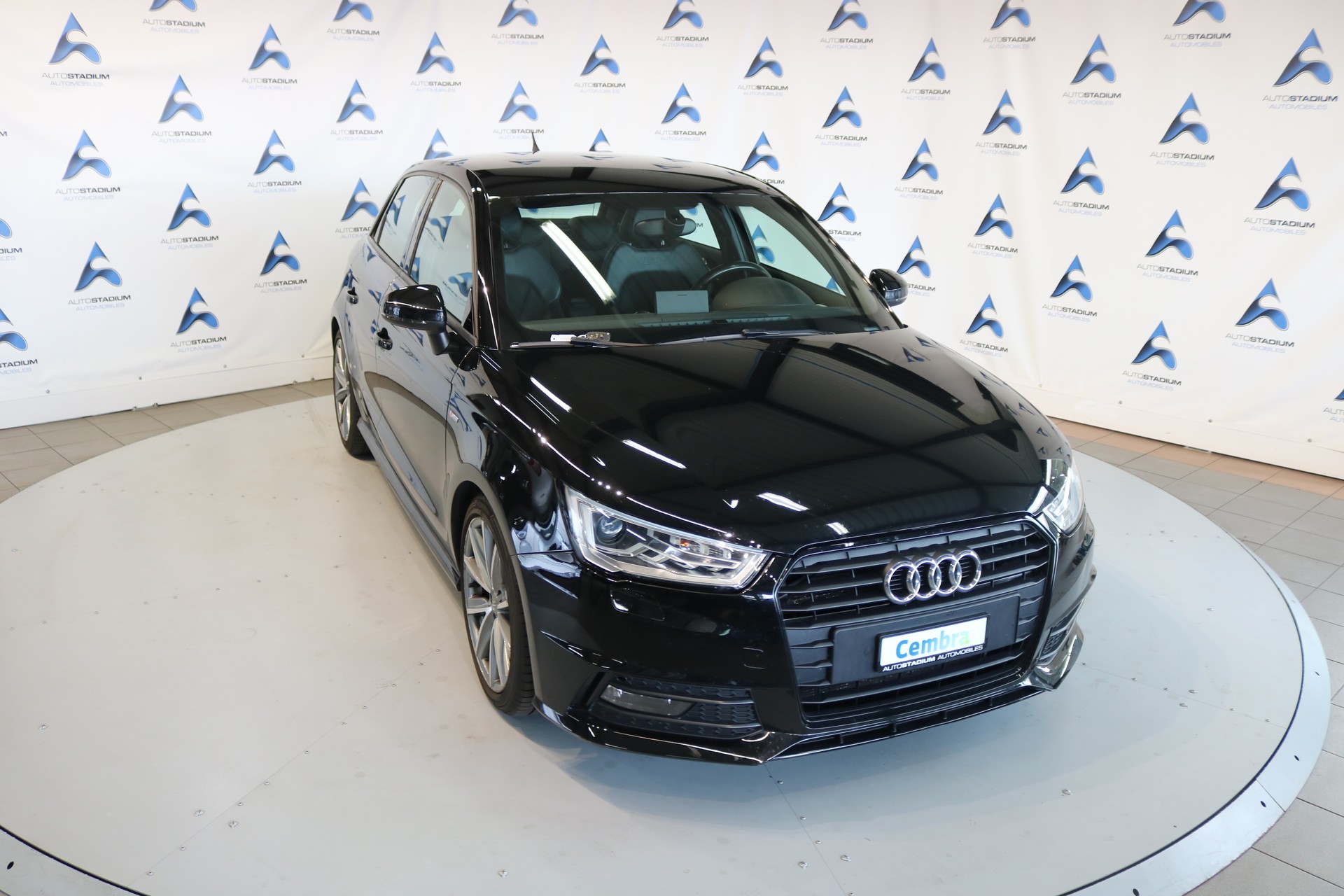 AUDI A1 Sportback TFSI S-line-image-8