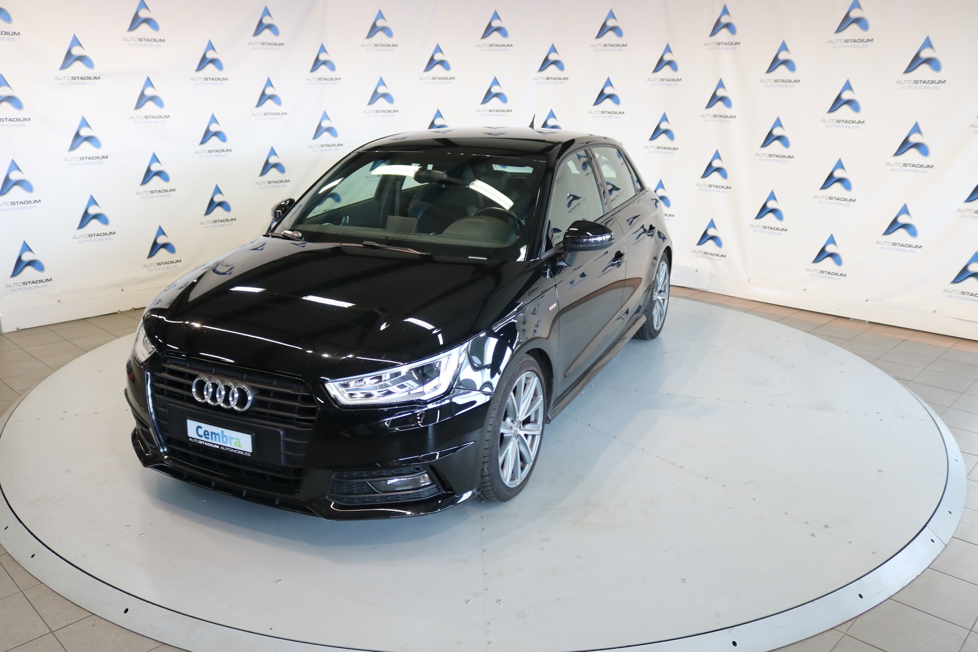 AUDI A1 Sportback TFSI S-line-image-11