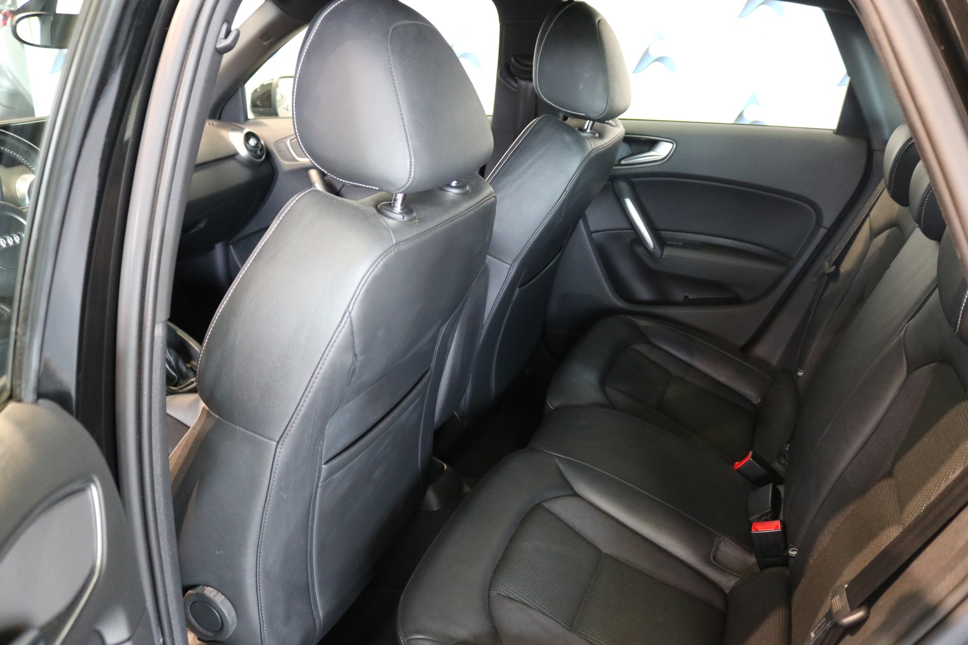 AUDI A1 Sportback TFSI S-line-image-33