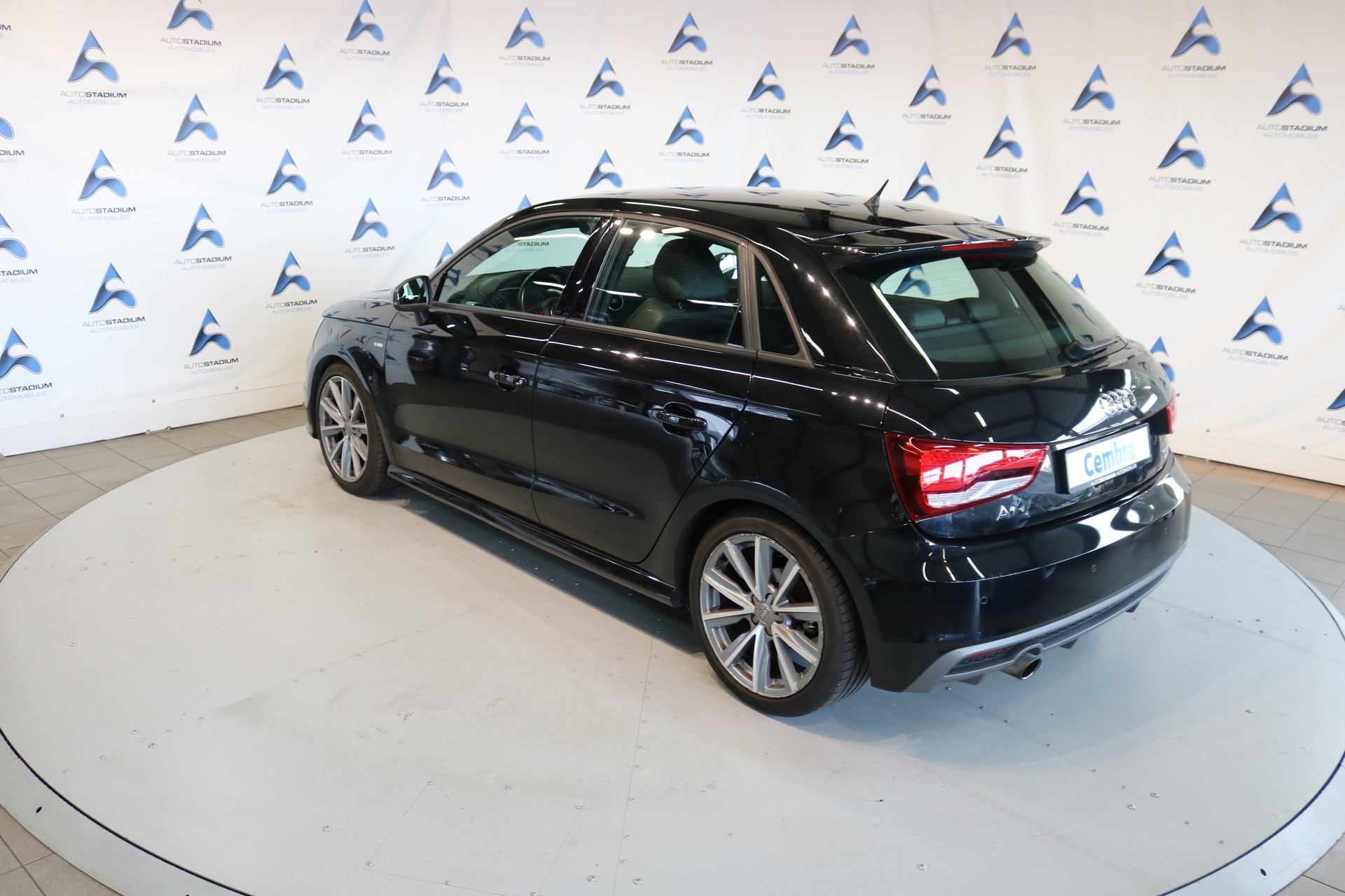 AUDI A1 Sportback TFSI S-line-image-19