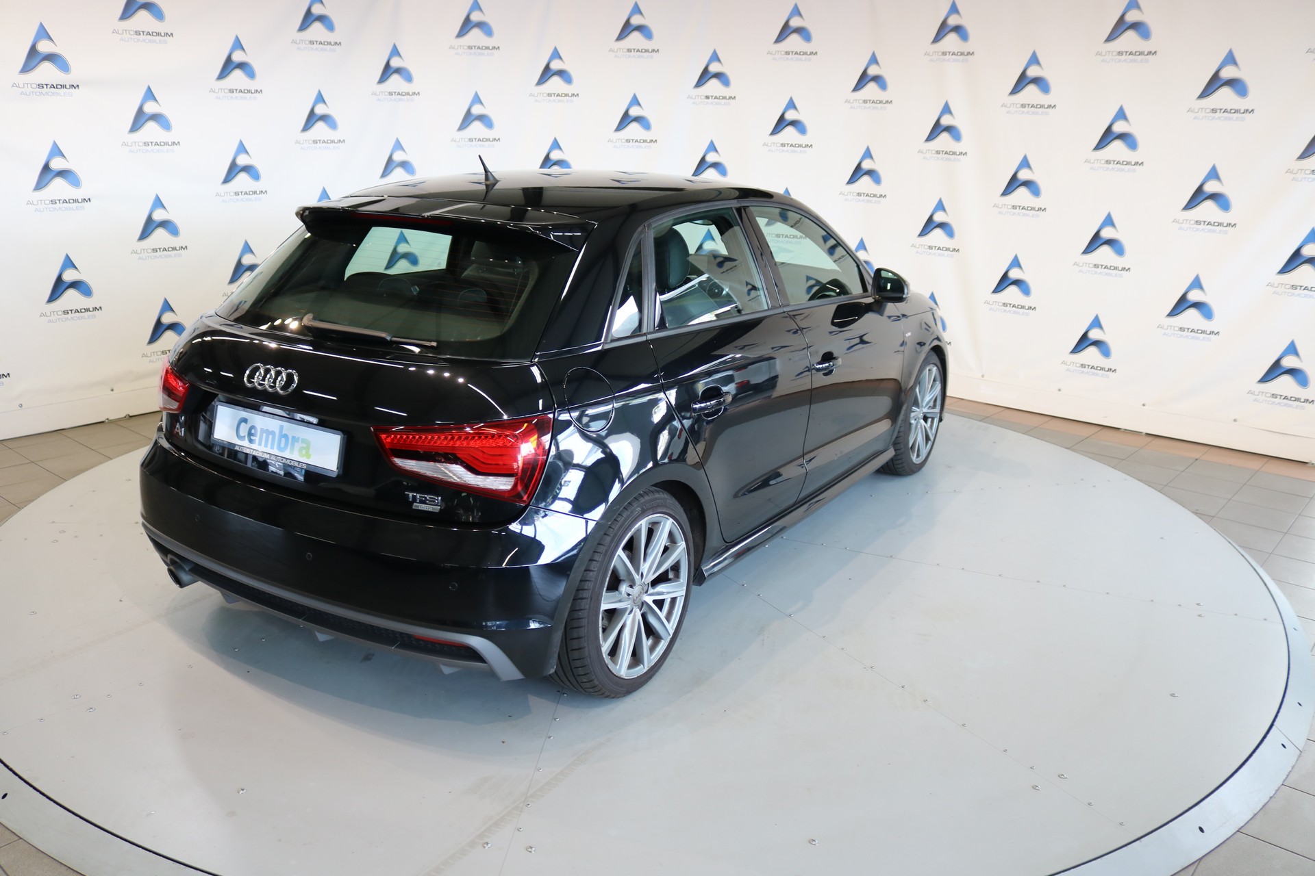 AUDI A1 Sportback TFSI S-line-image-24