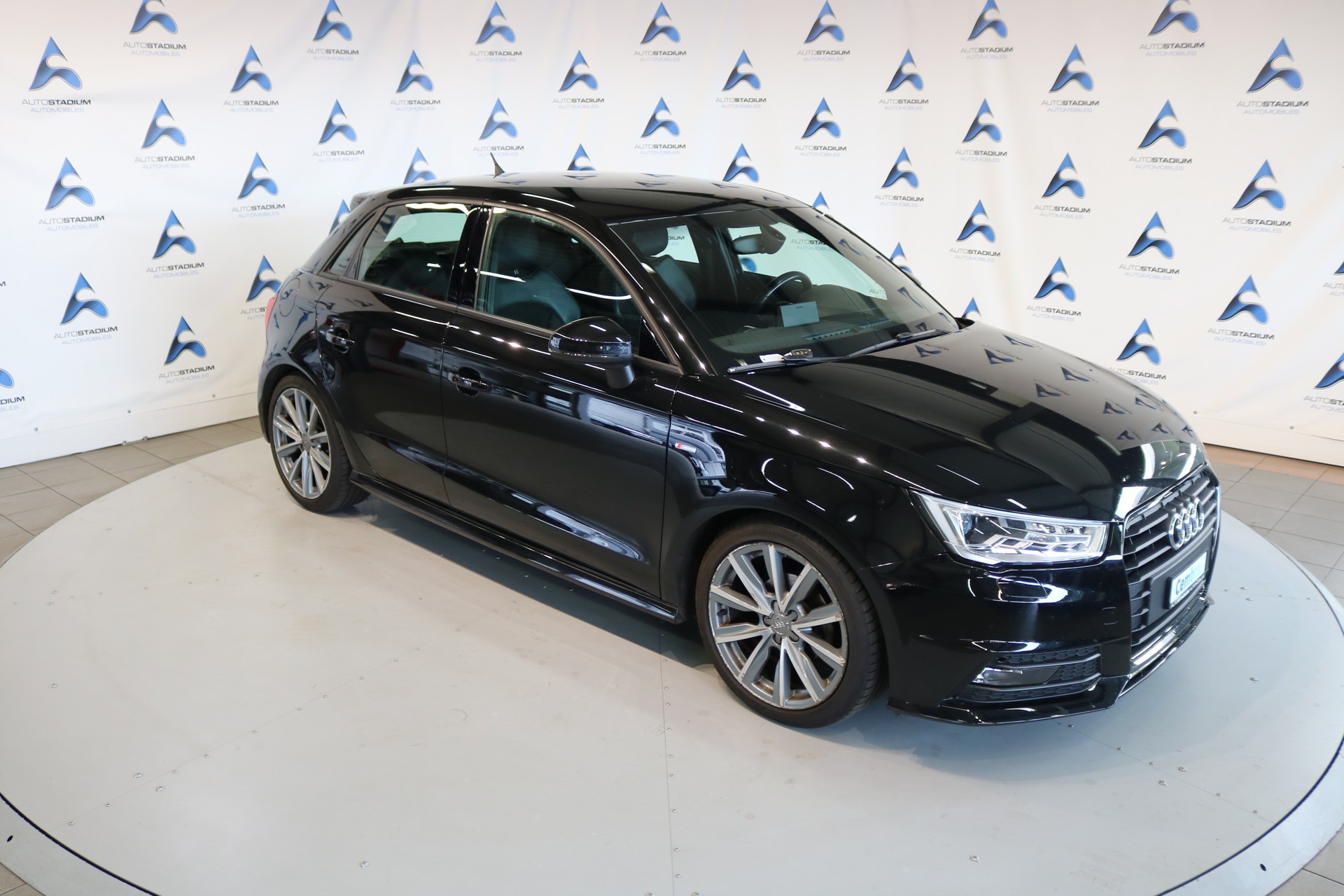 AUDI A1 Sportback TFSI S-line-image-29