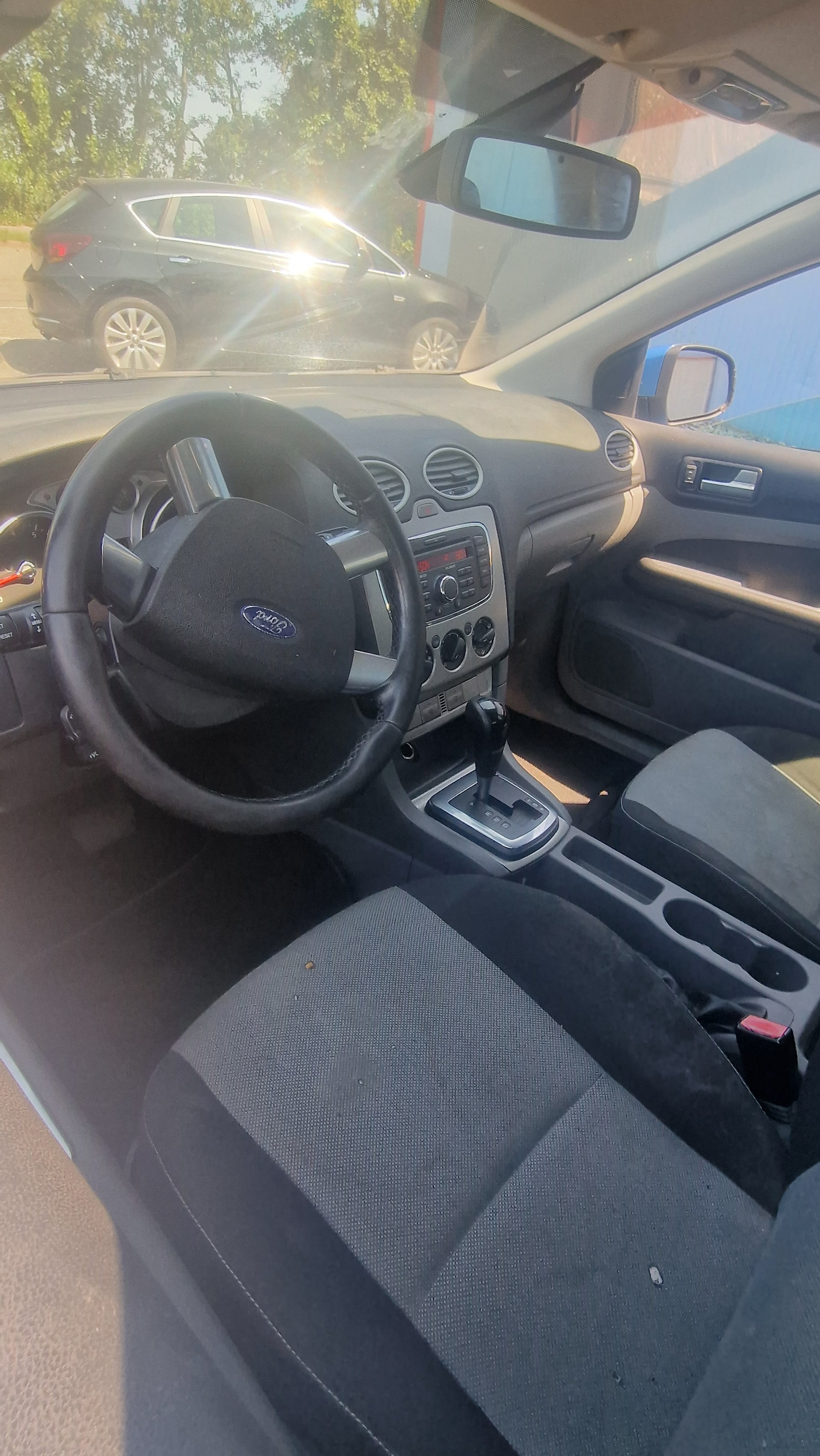 FORD Focus 2.0i Carving Automatic-image-4