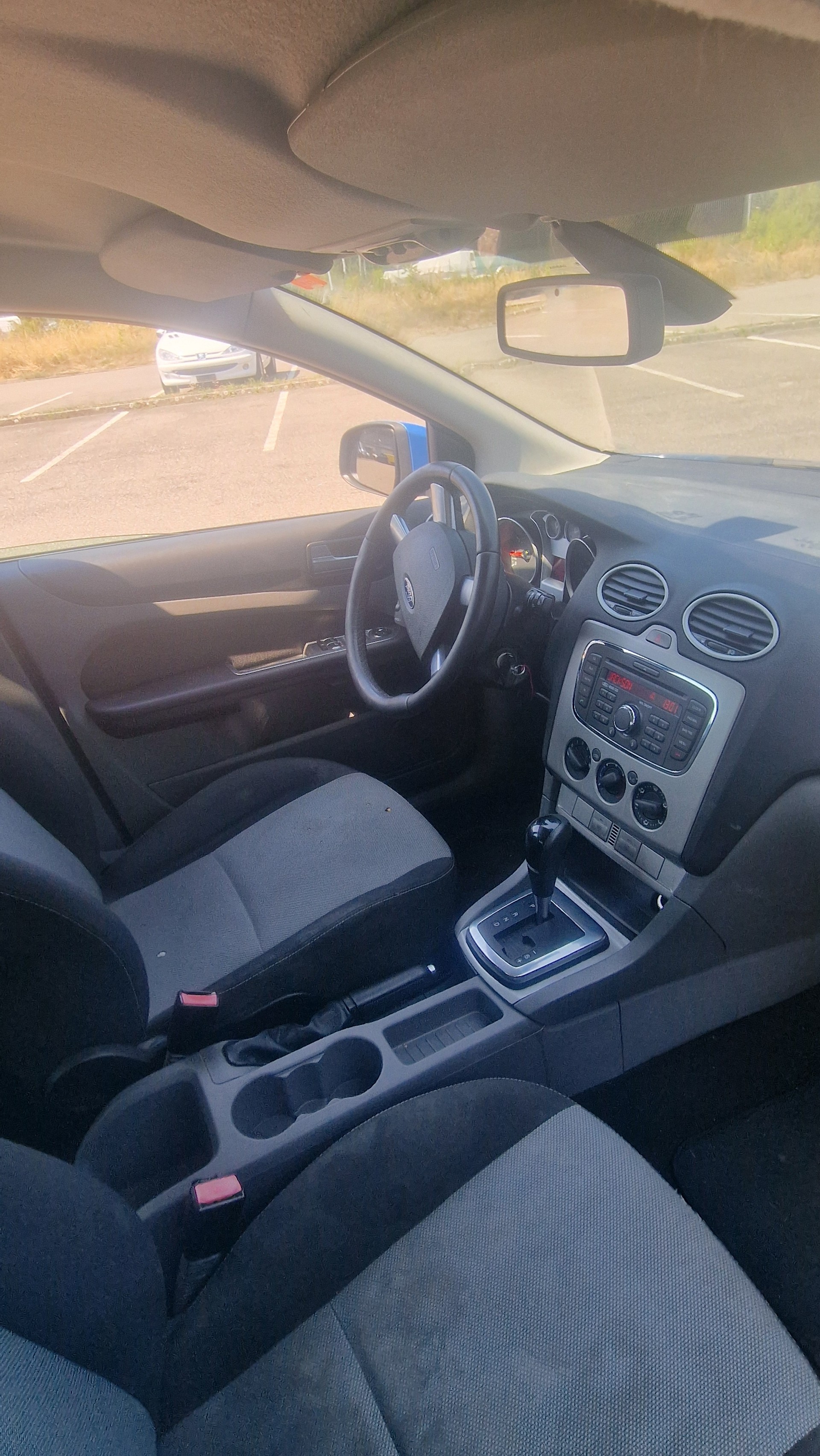 FORD Focus 2.0i Carving Automatic-image-5