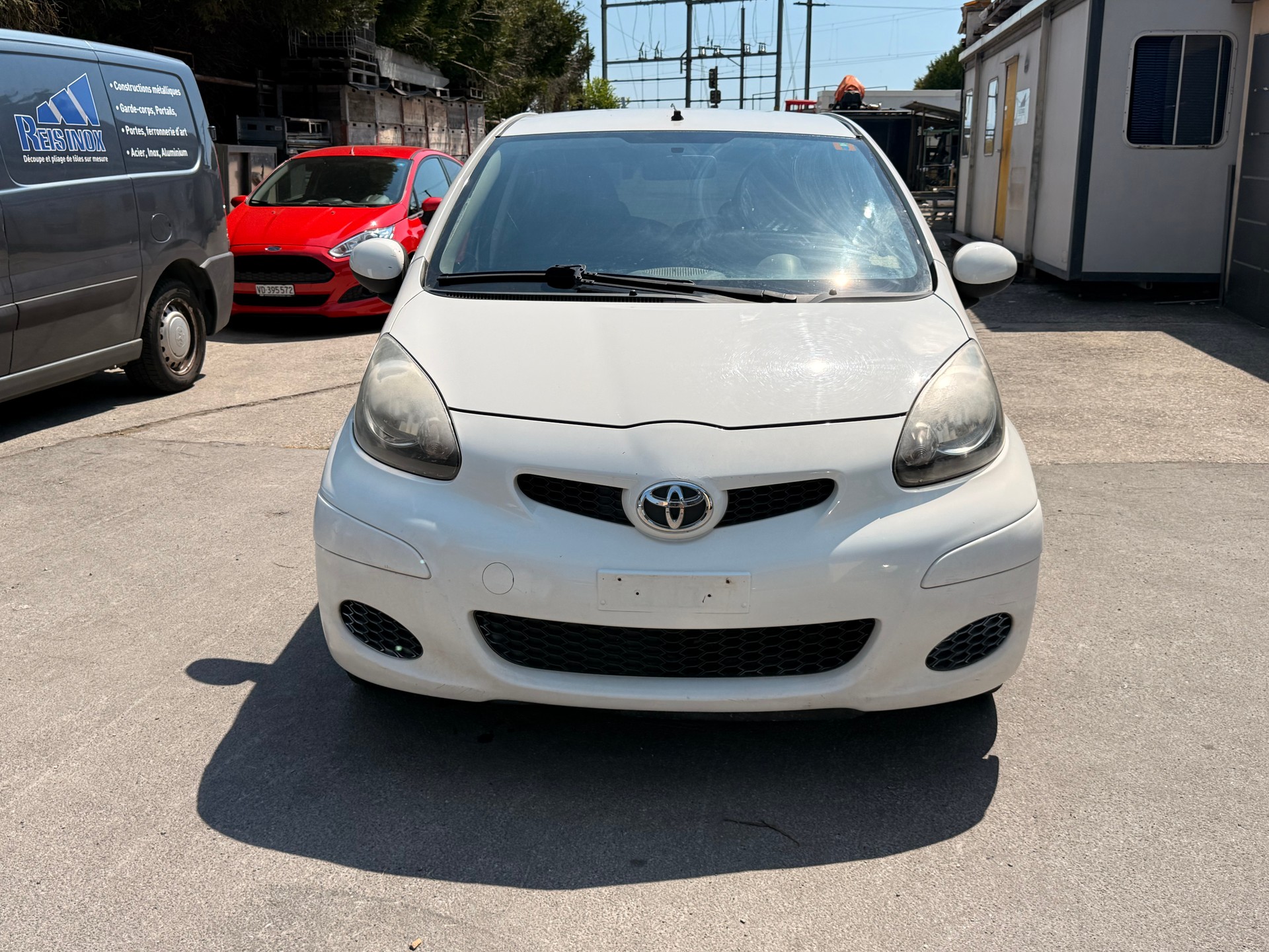 TOYOTA Aygo 1.0 Linea Terra-image-1