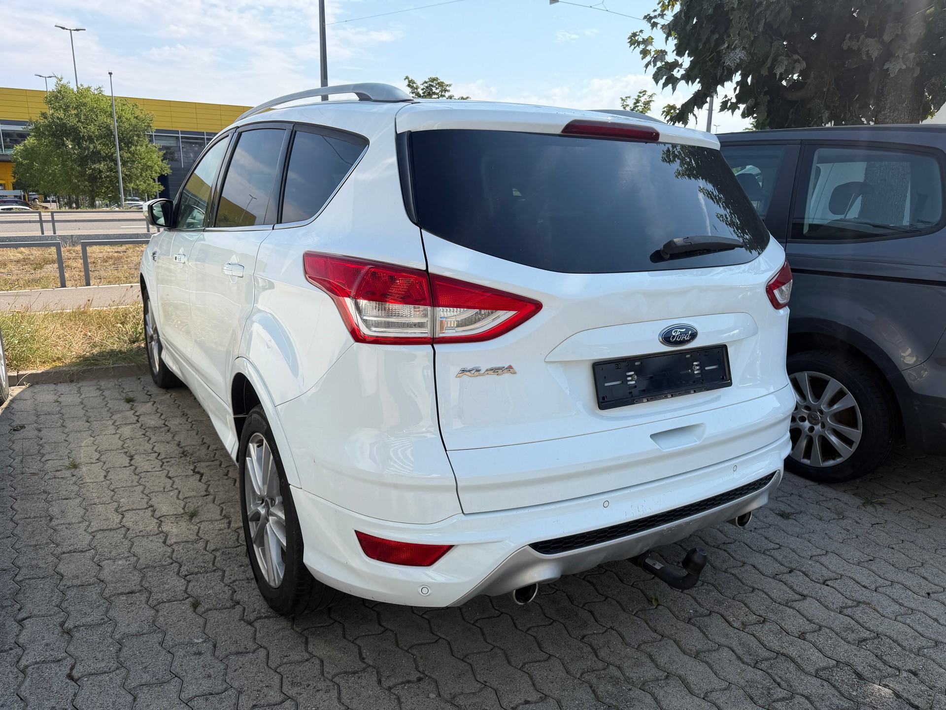 FORD Kuga 2.0 TDCi Titanium 4WD PowerShift-image-3