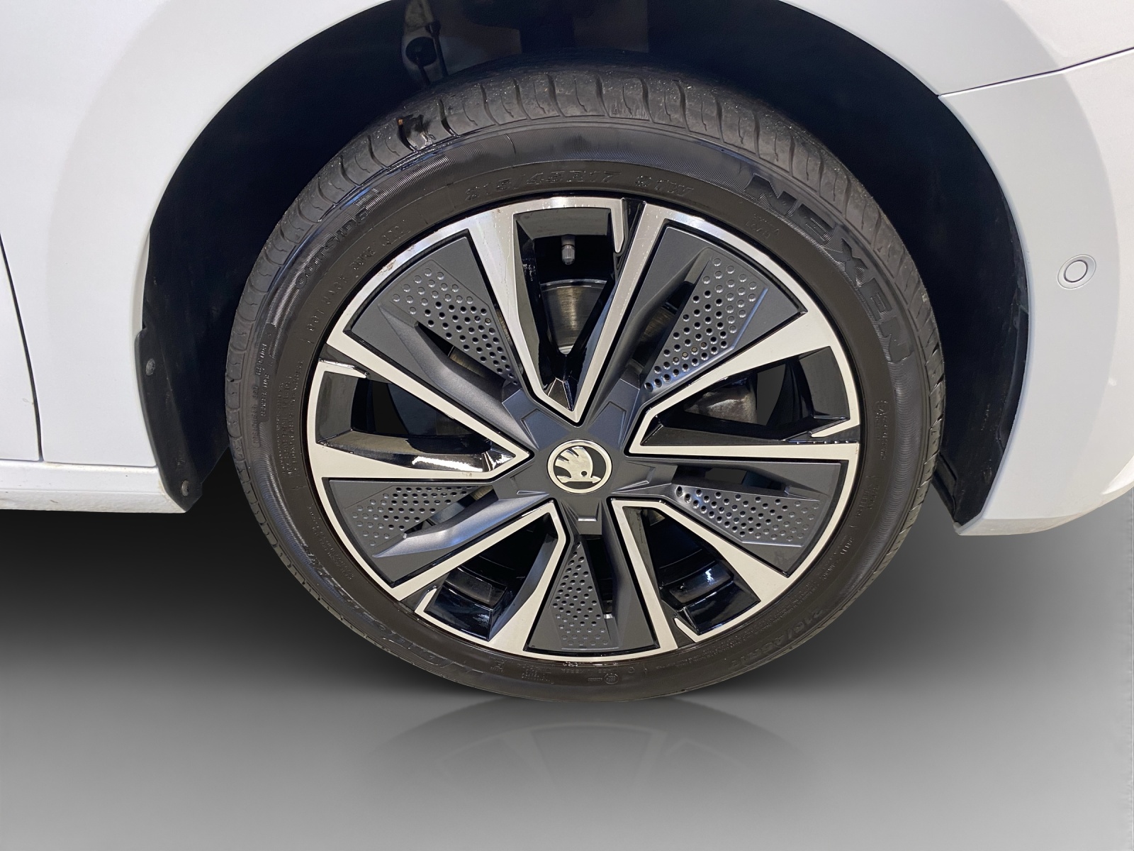 SKODA Fabia 1.0 TSI First Edition DSG-image-14
