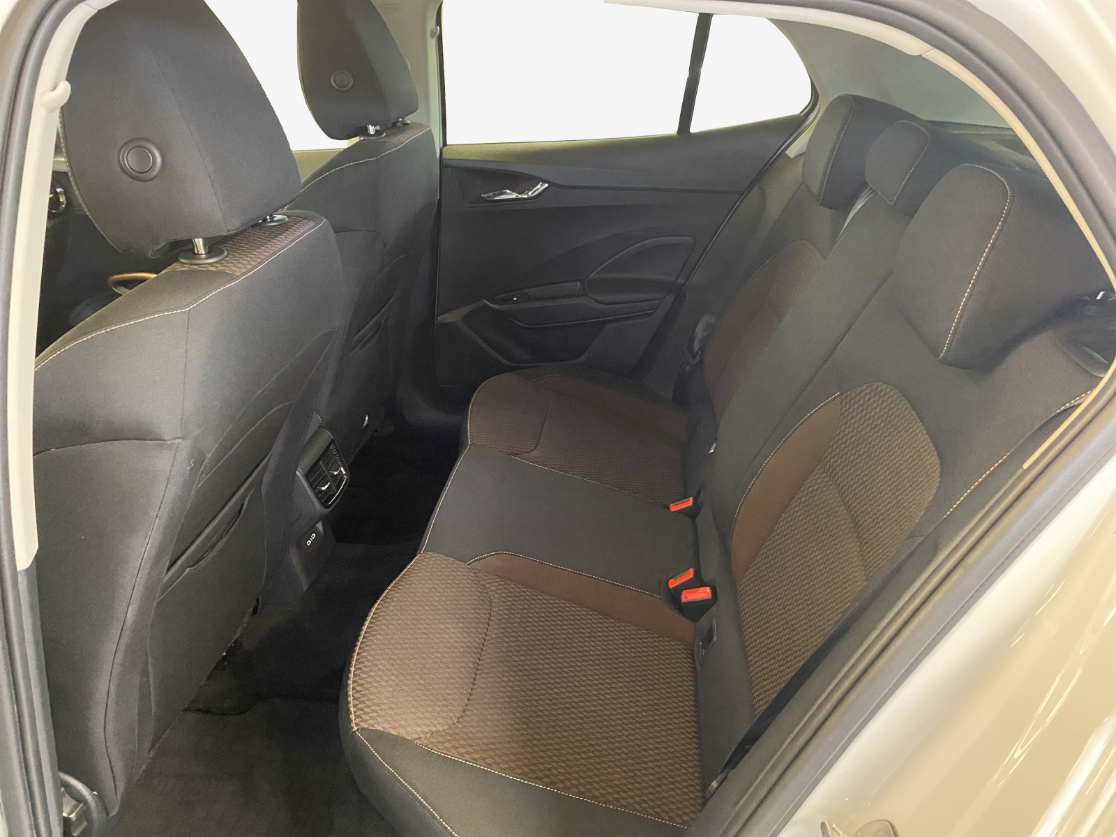 SKODA Fabia 1.0 TSI First Edition DSG-image-11