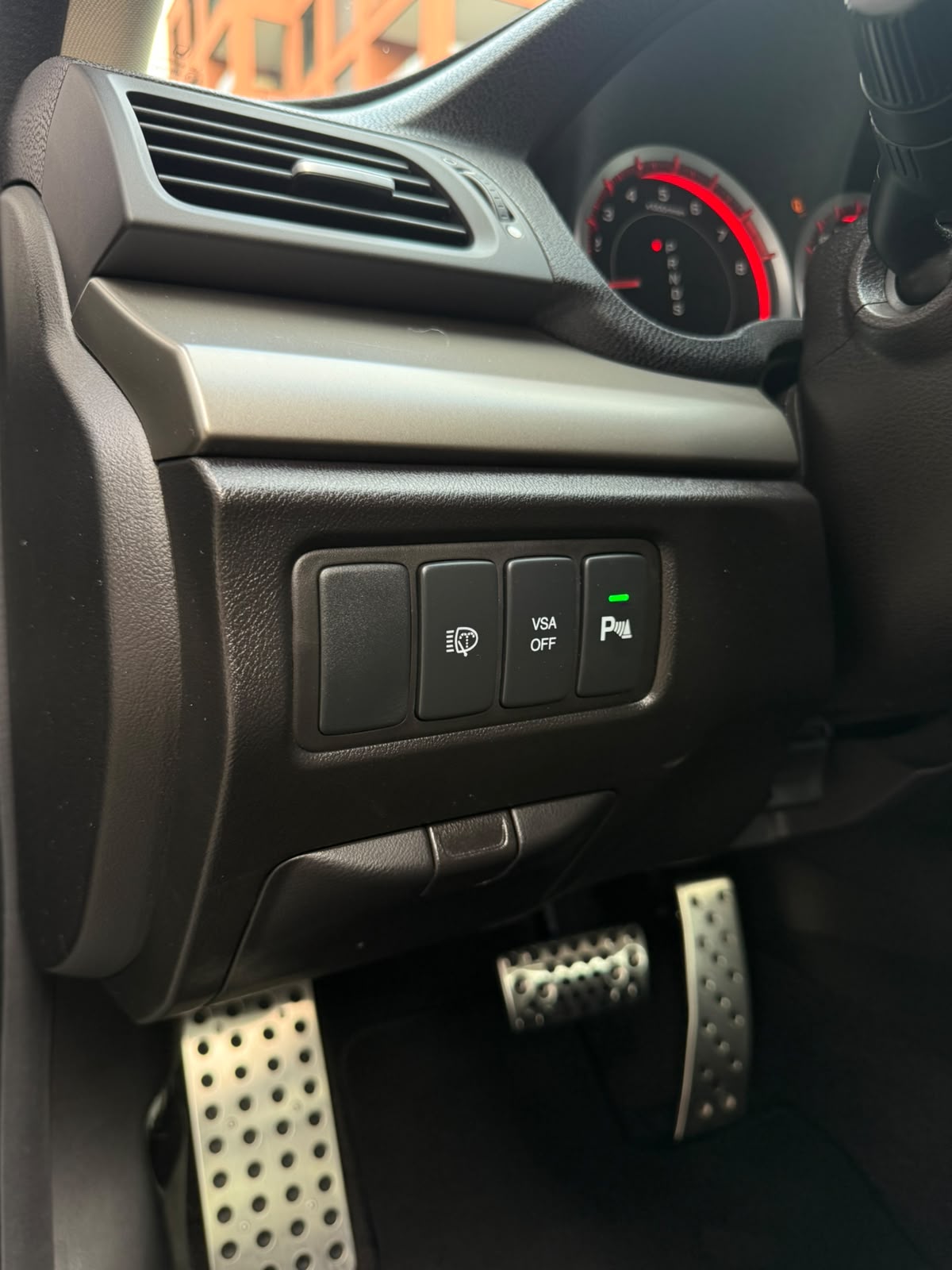 HONDA Accord 2.4i 16V Type-S Automatic *CH-Fahrzeug*-image-8