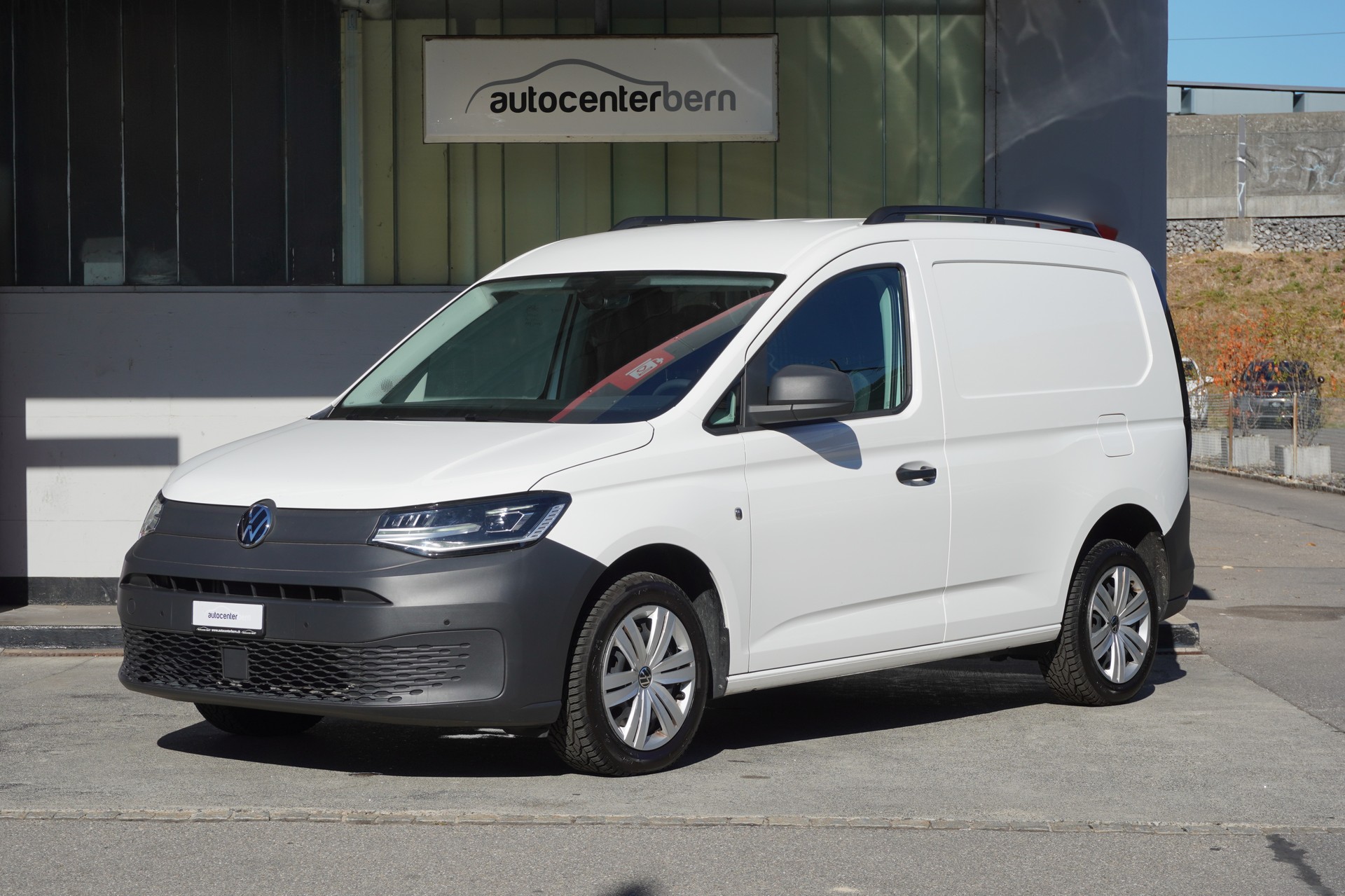 VW Caddy Cargo 2.0TDI-image-0