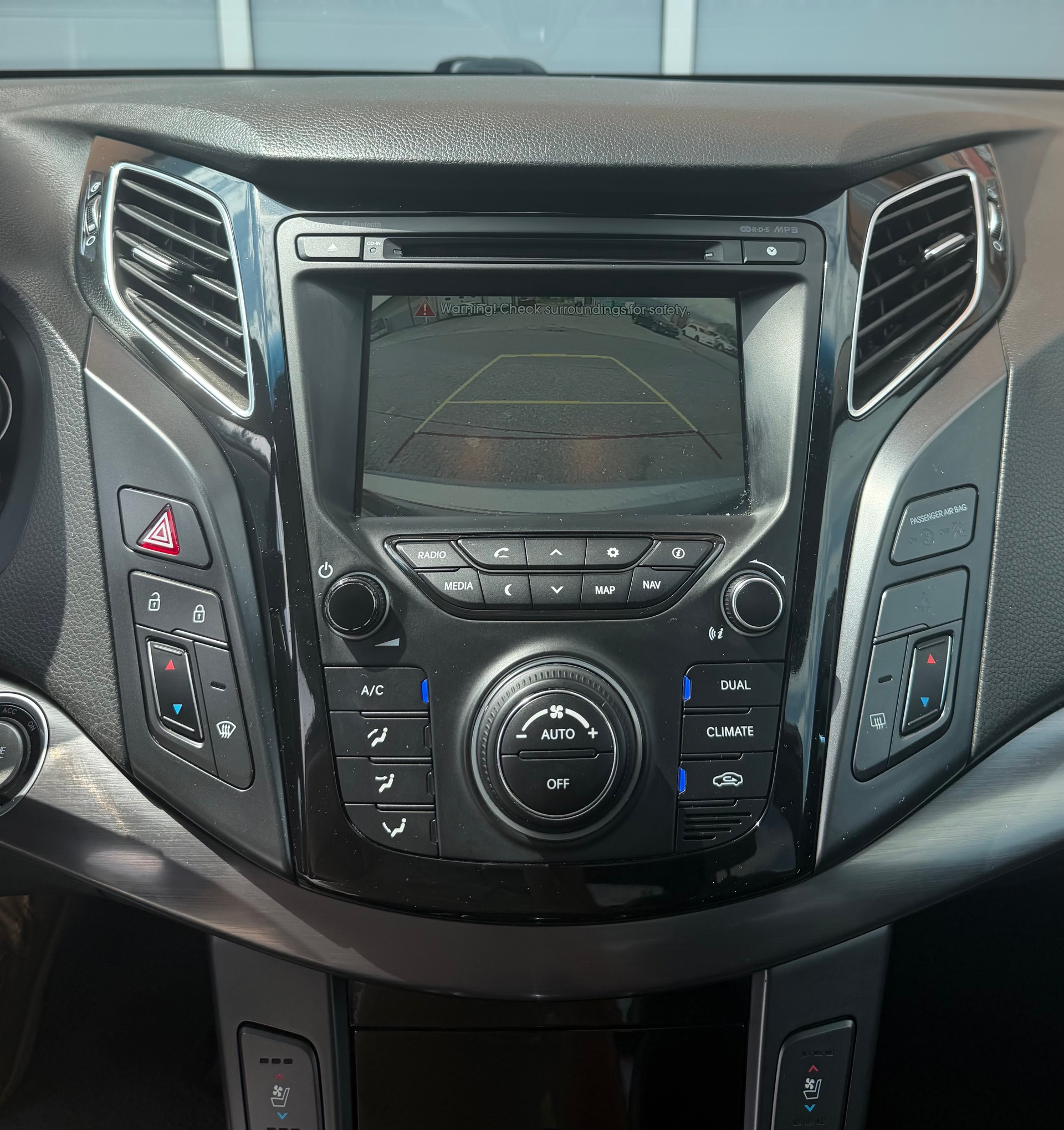 HYUNDAI i40 1.7 CRDI Style Automatic-image-9