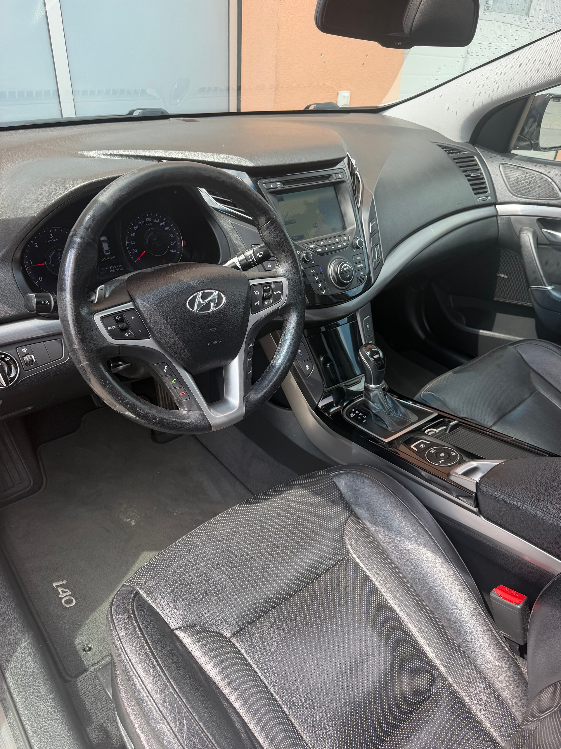 HYUNDAI i40 1.7 CRDI Style Automatic-image-7