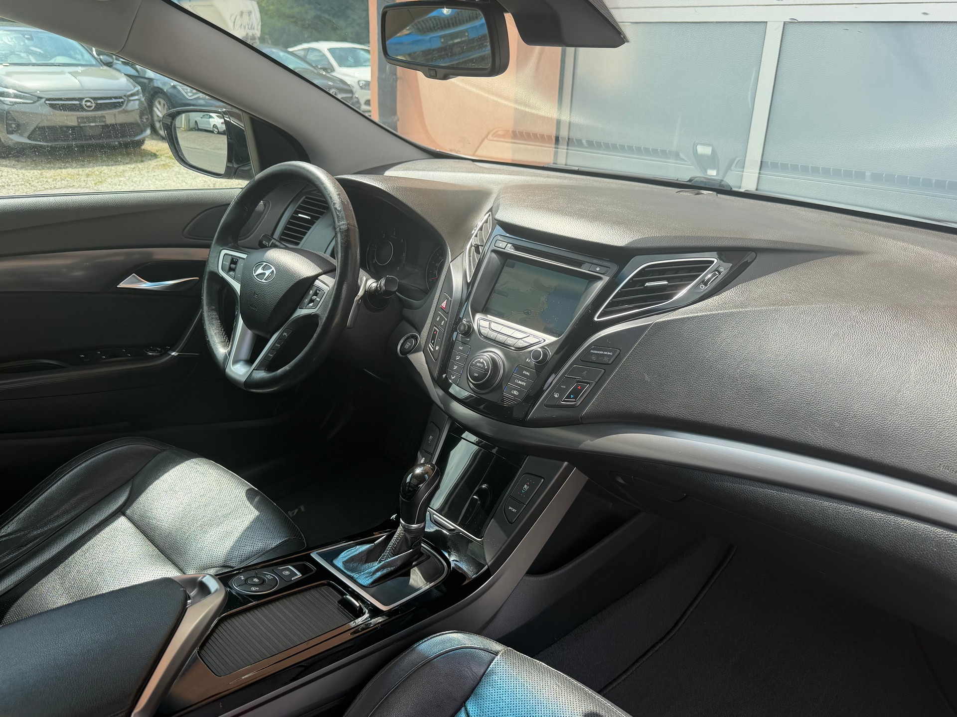 HYUNDAI i40 1.7 CRDI Style Automatic-image-10