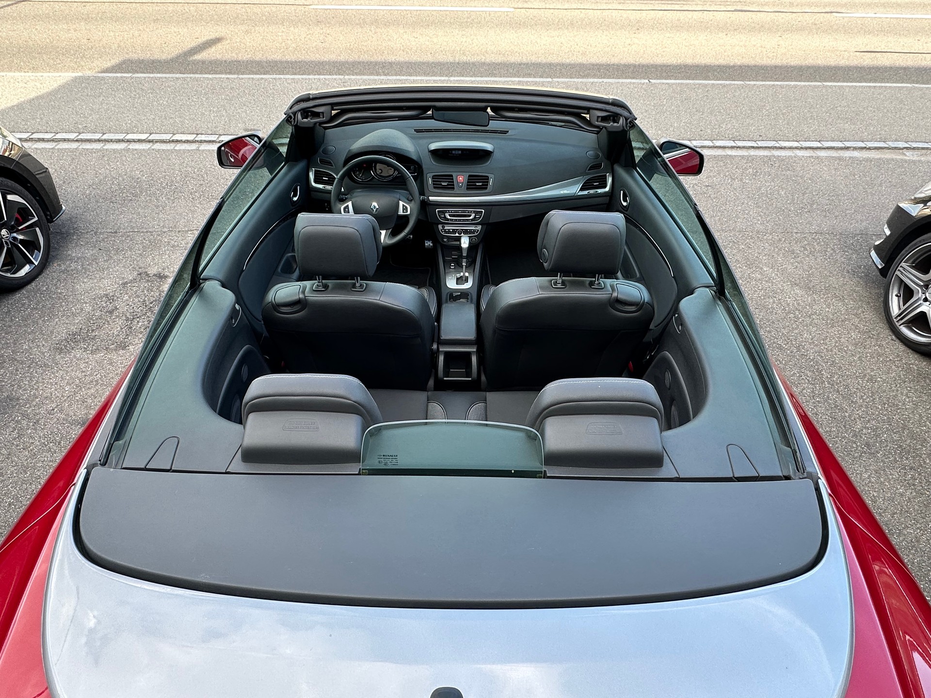 RENAULT Mégane CC 2.0 16V Dynamique CVT-image-11