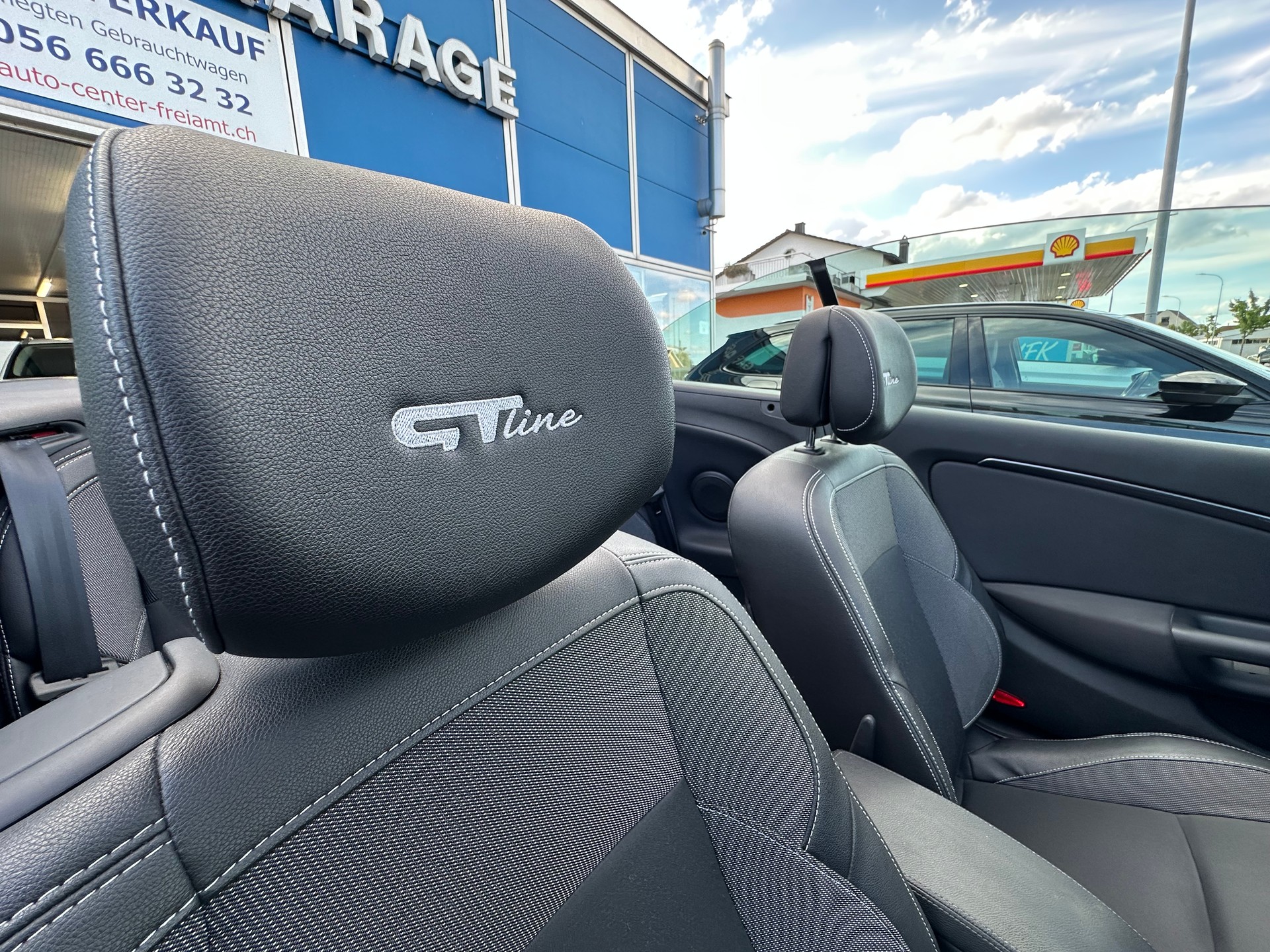 RENAULT Mégane CC 2.0 16V Dynamique CVT-image-13