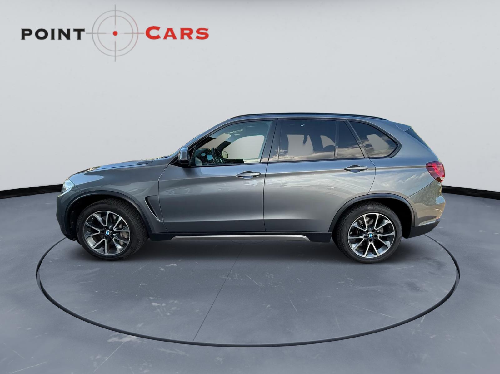 BMW X5 xDrive 50i Steptronic-image-1