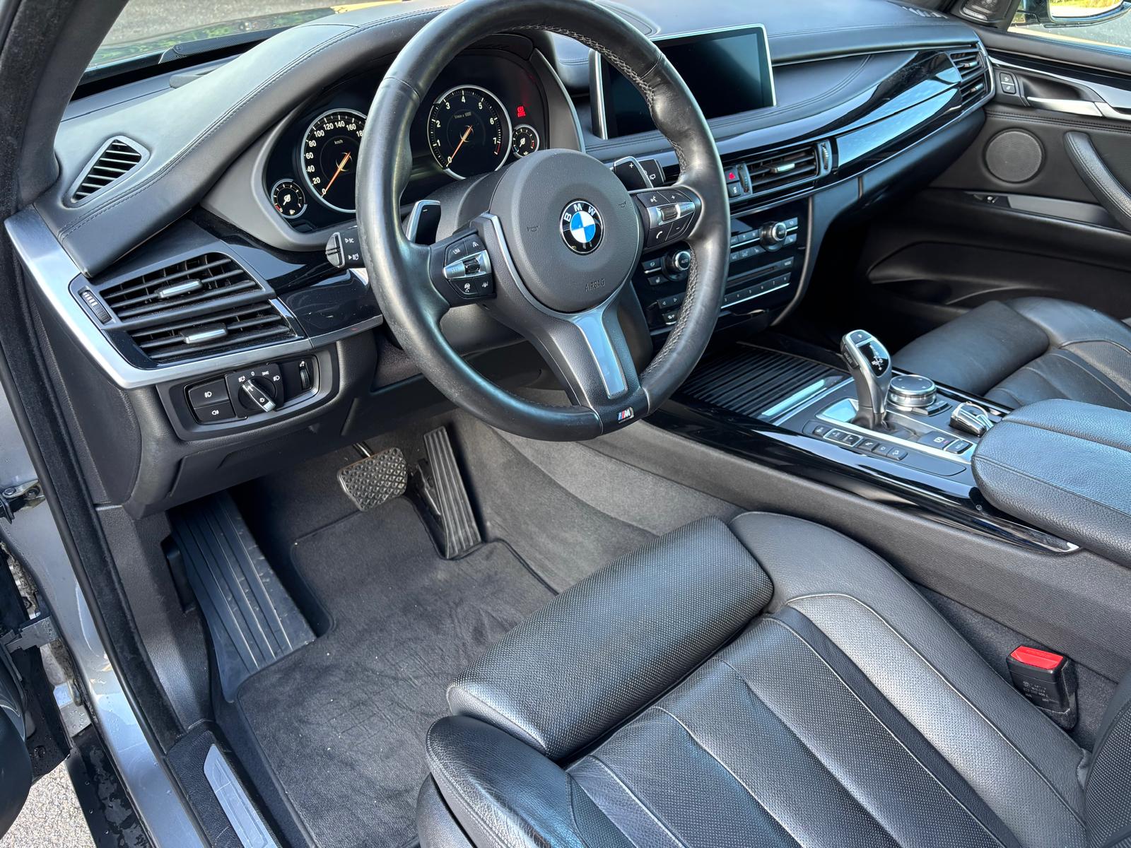 BMW X5 xDrive 50i Steptronic-image-8