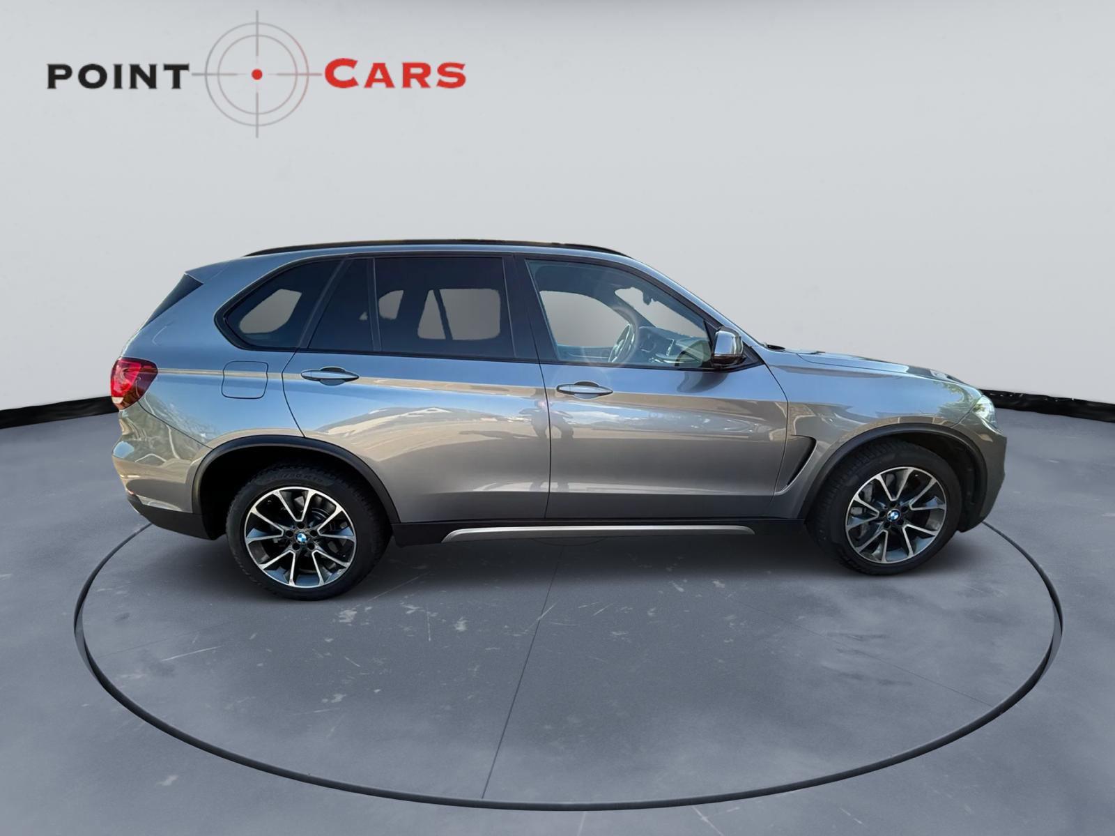 BMW X5 xDrive 50i Steptronic-image-5