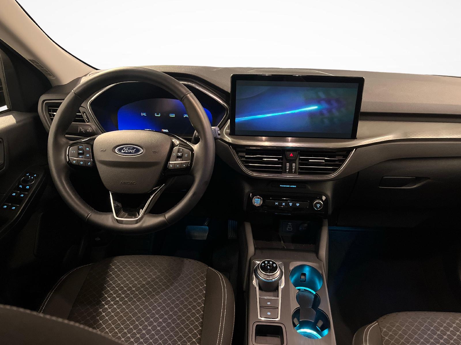 FORD Kuga 2.5 Hybrid Titanium 4x4-image-8