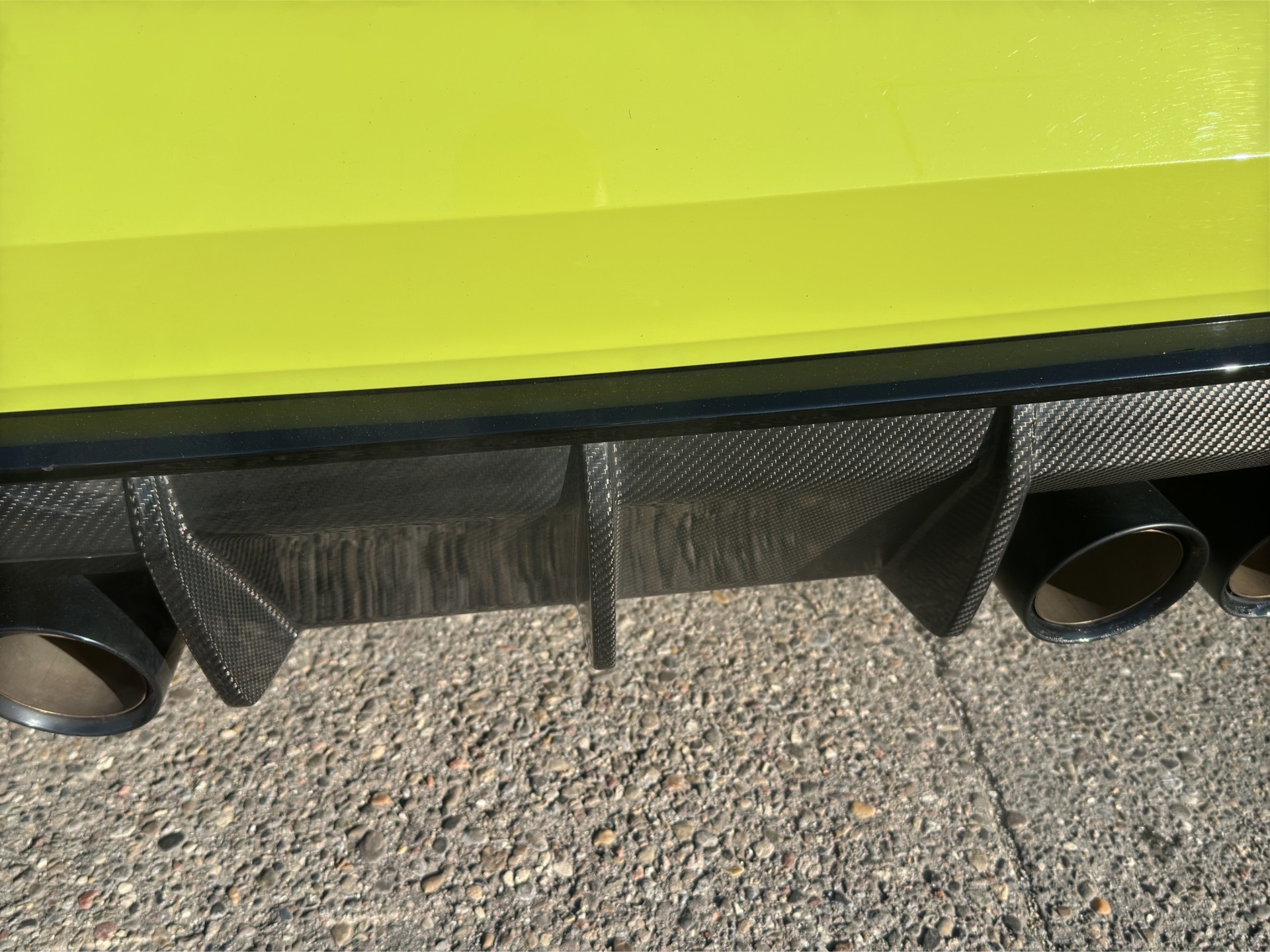 BMW M4 Coupé Competition (CH) INDIVIDUAL M Race Track Paket Carbon-image-9