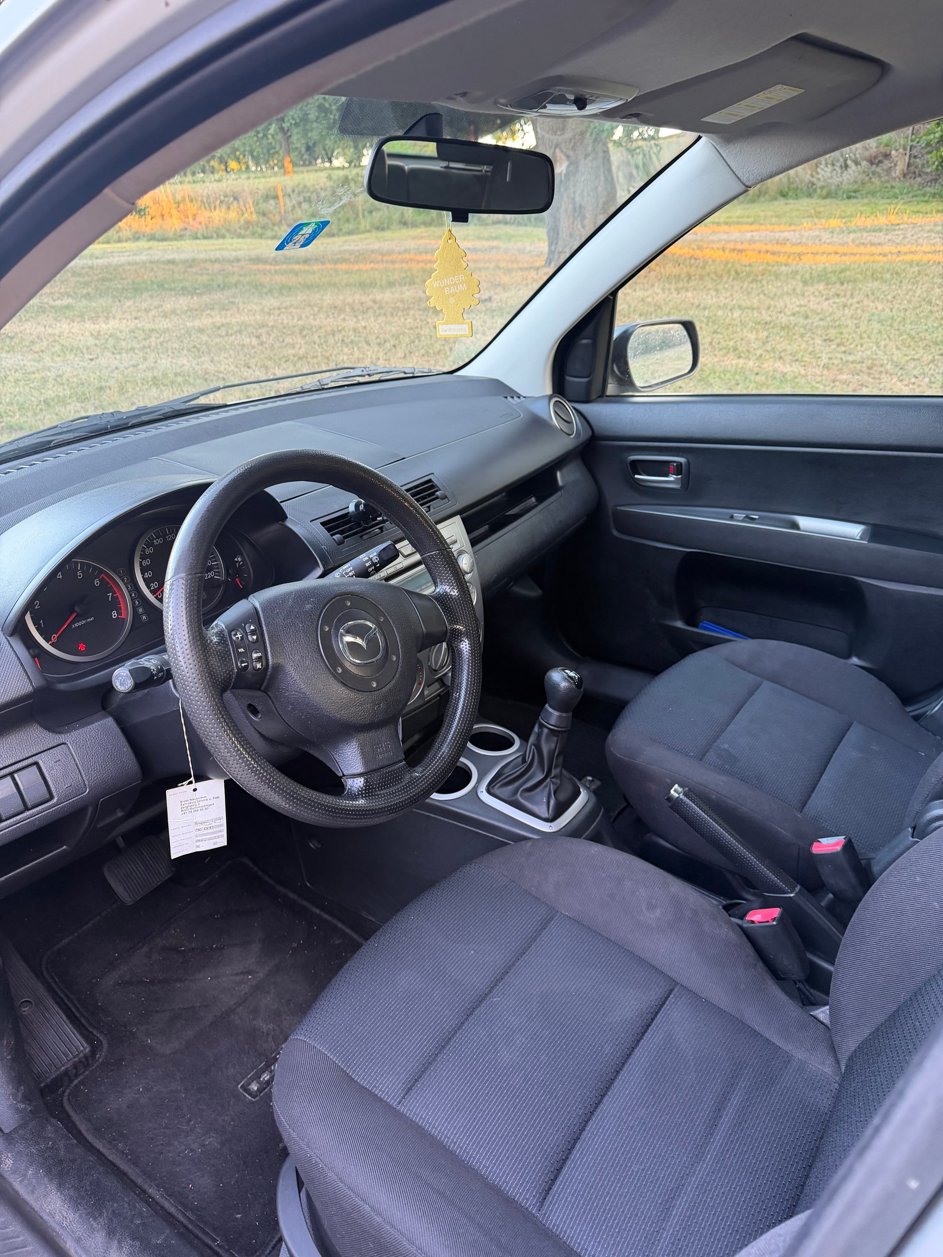 MAZDA 2-image-6